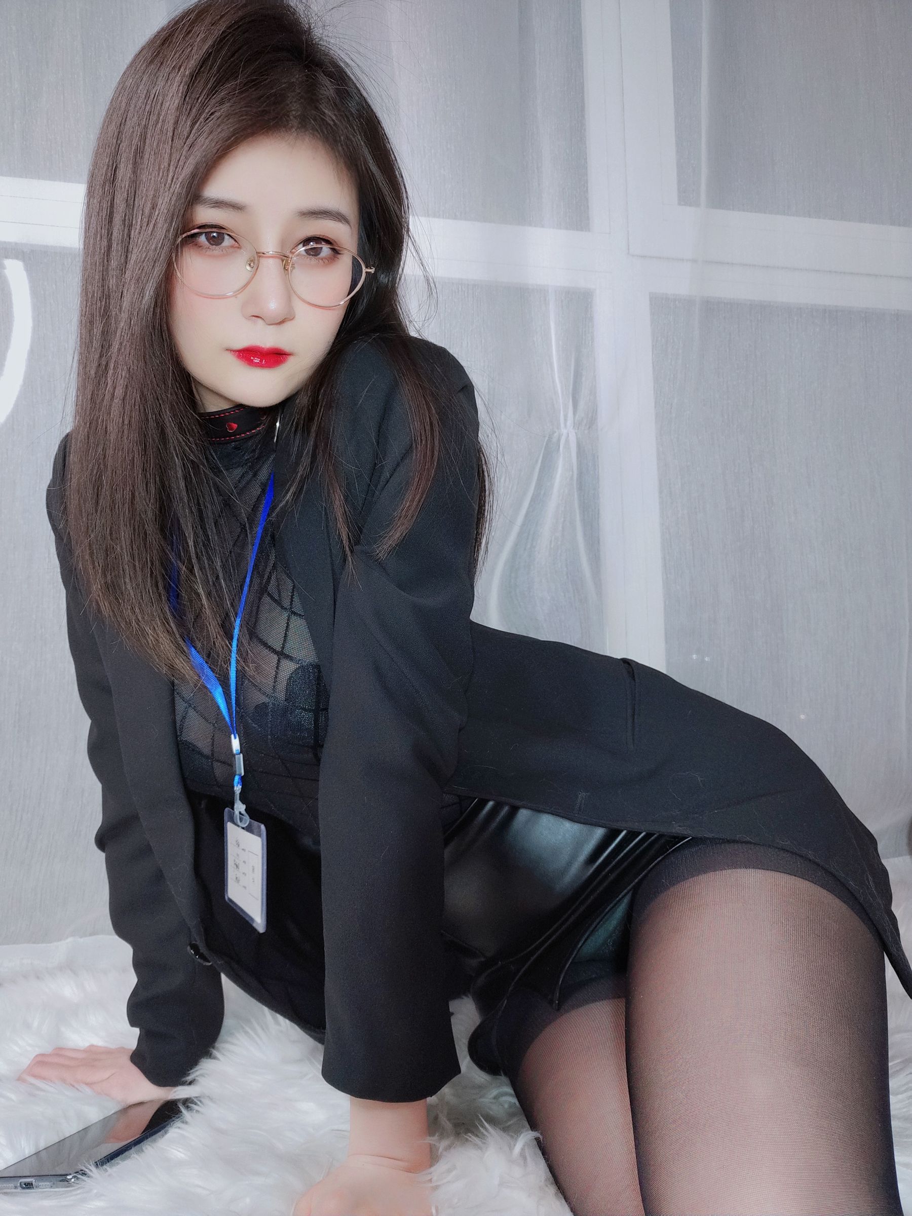 Coser小姐姐白银 – 黑丝情趣 [128P] - 秀人网免费无水印在线套图写真