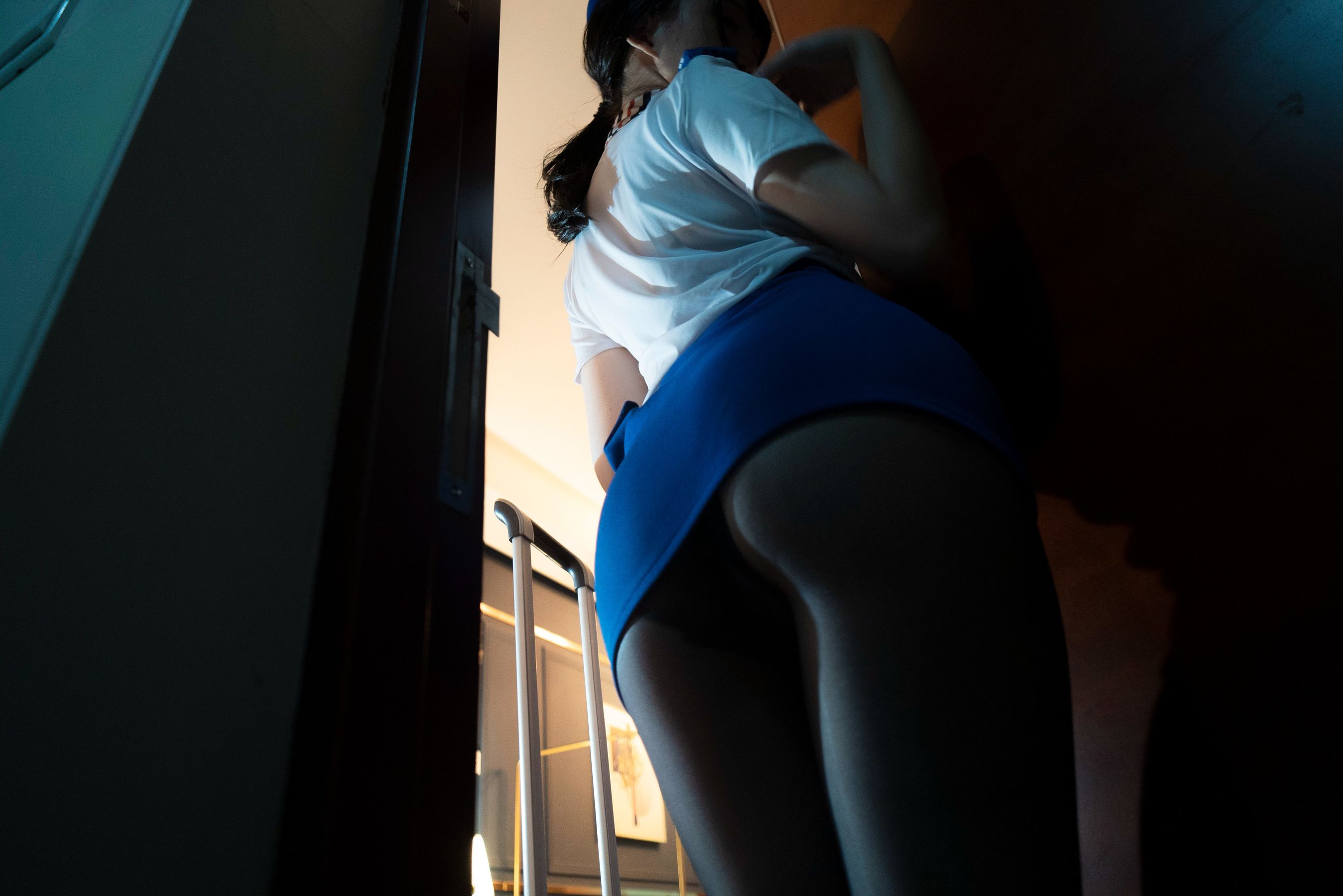 鬼马少女阿薰kaOri – 制服 [33P] - 秀人网免费无水印在线套图写真