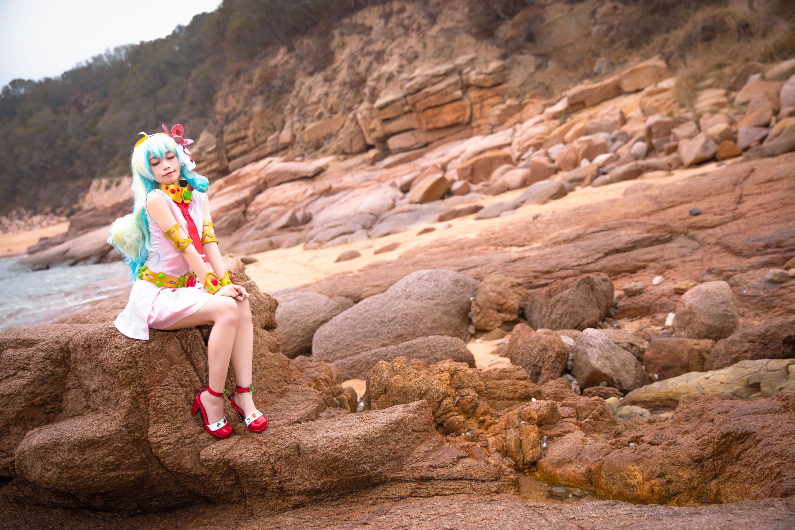 动漫博主G44不会受伤 – 尼娅 [30P] - 秀人网免费无水印在线套图写真