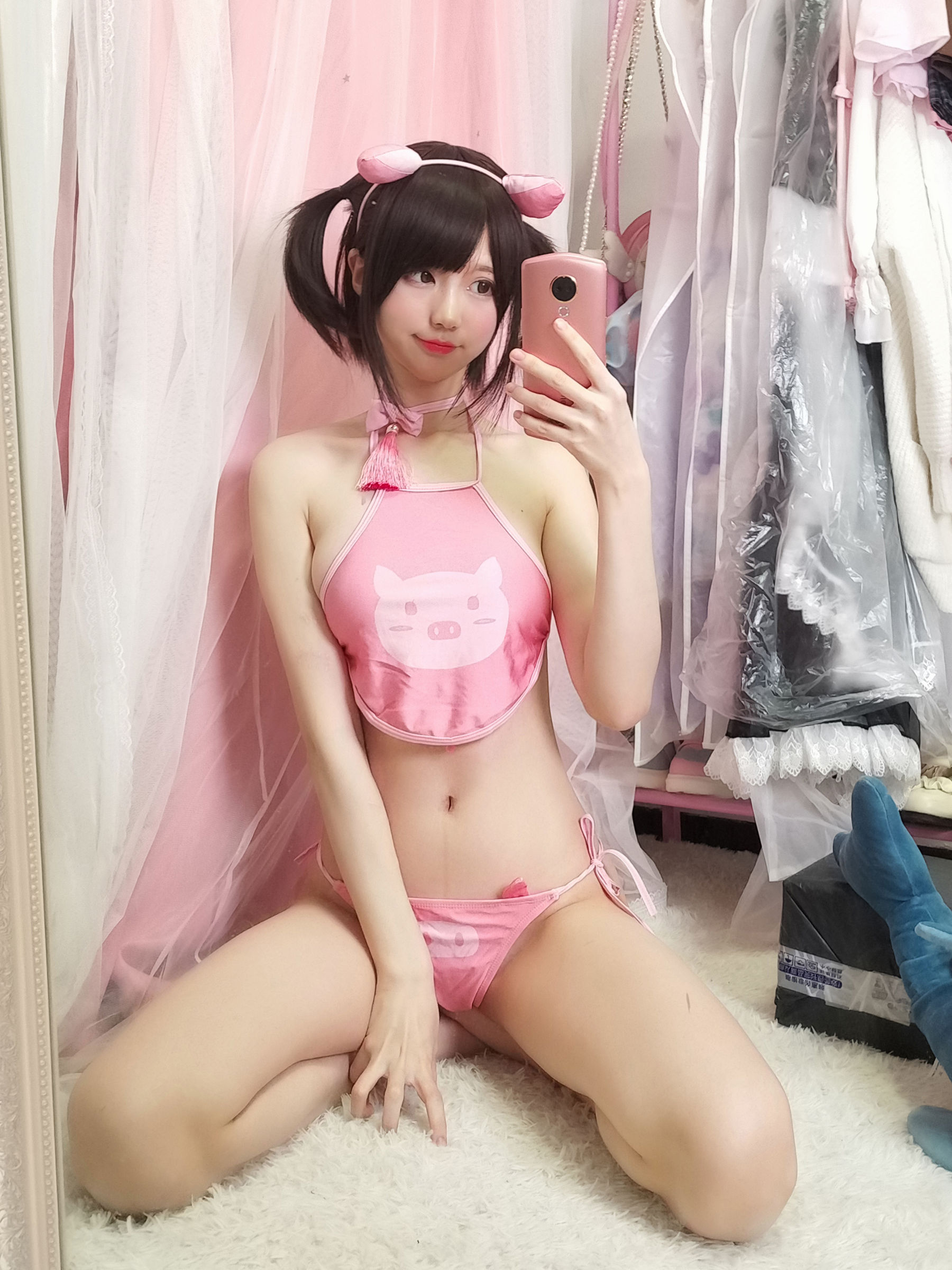 NAGISA魔物喵[fantia] – Pink pig [15P] - 秀人网免费无水印在线套图写真