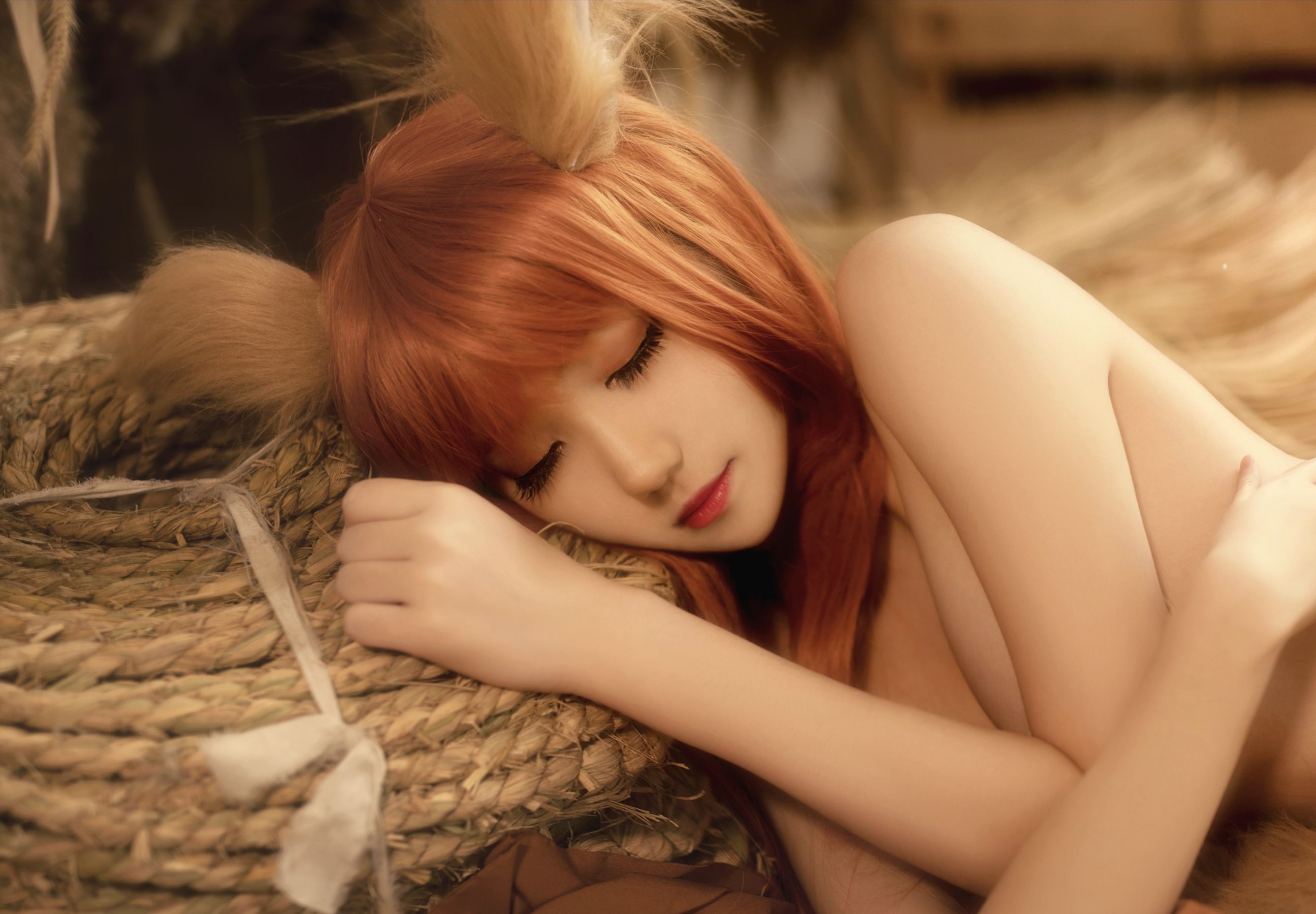 动漫博主南桃Momoko 赫萝裸体 [14P] - 秀人网免费无水印在线套图写真