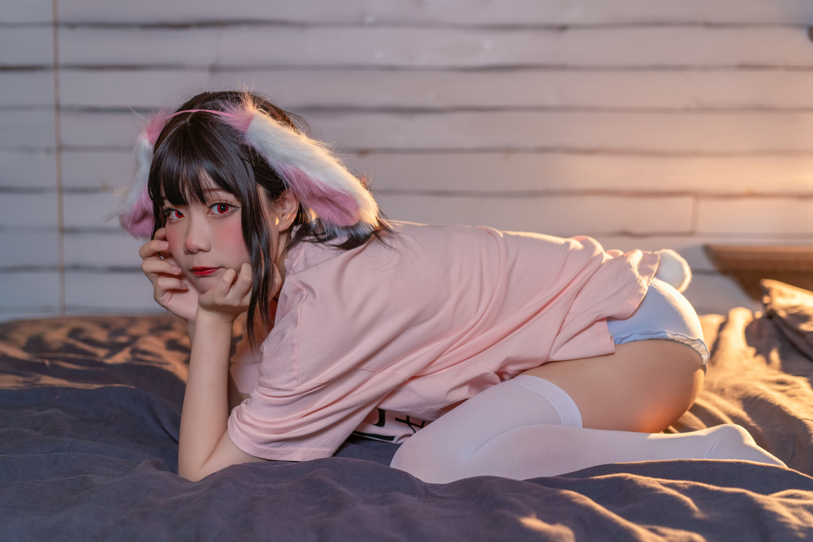 动漫博主王胖胖u 粉兔儿 [26P] - 秀人网免费无水印在线套图写真