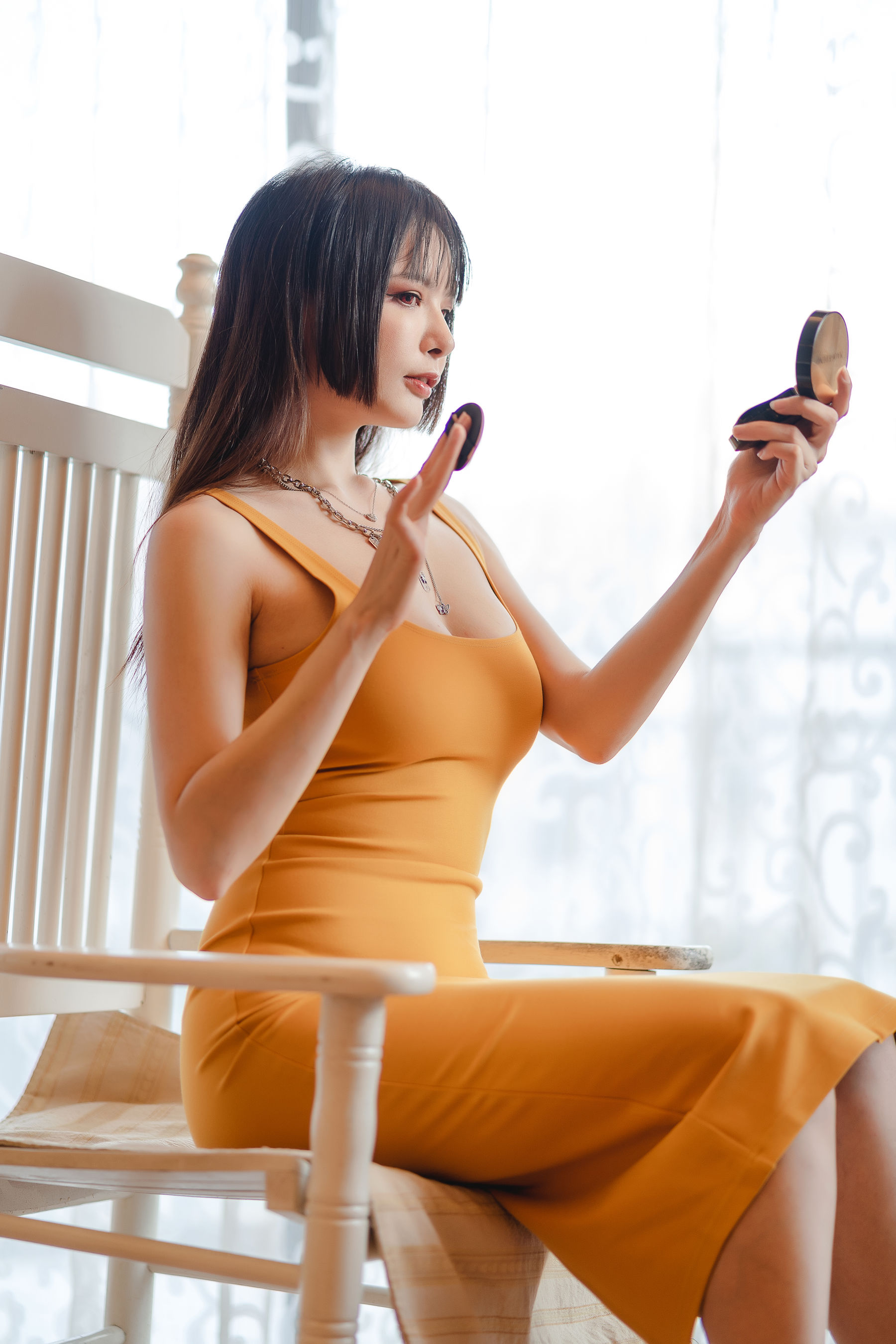 秋和柯基(夏小秋秋秋) – 黄色连衣裙 [44P] - 秀人网免费无水印在线套图写真