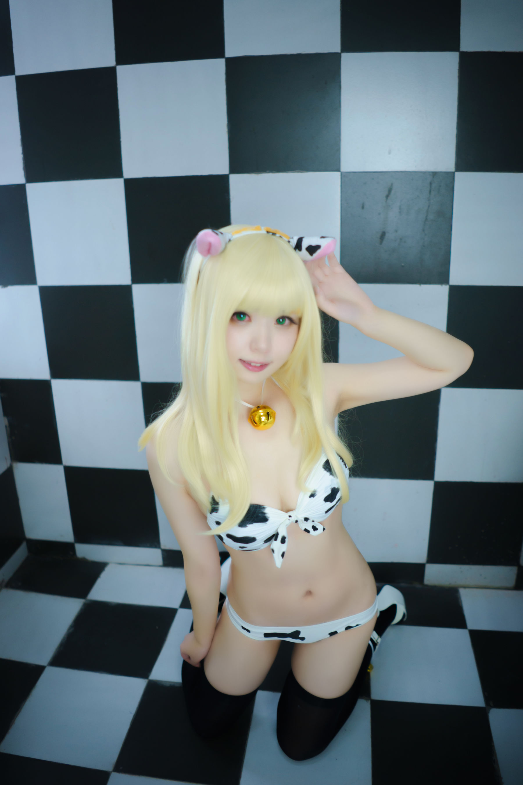 COS福利闪月半 柏崎星奈 [6P] - 秀人网免费无水印在线套图写真