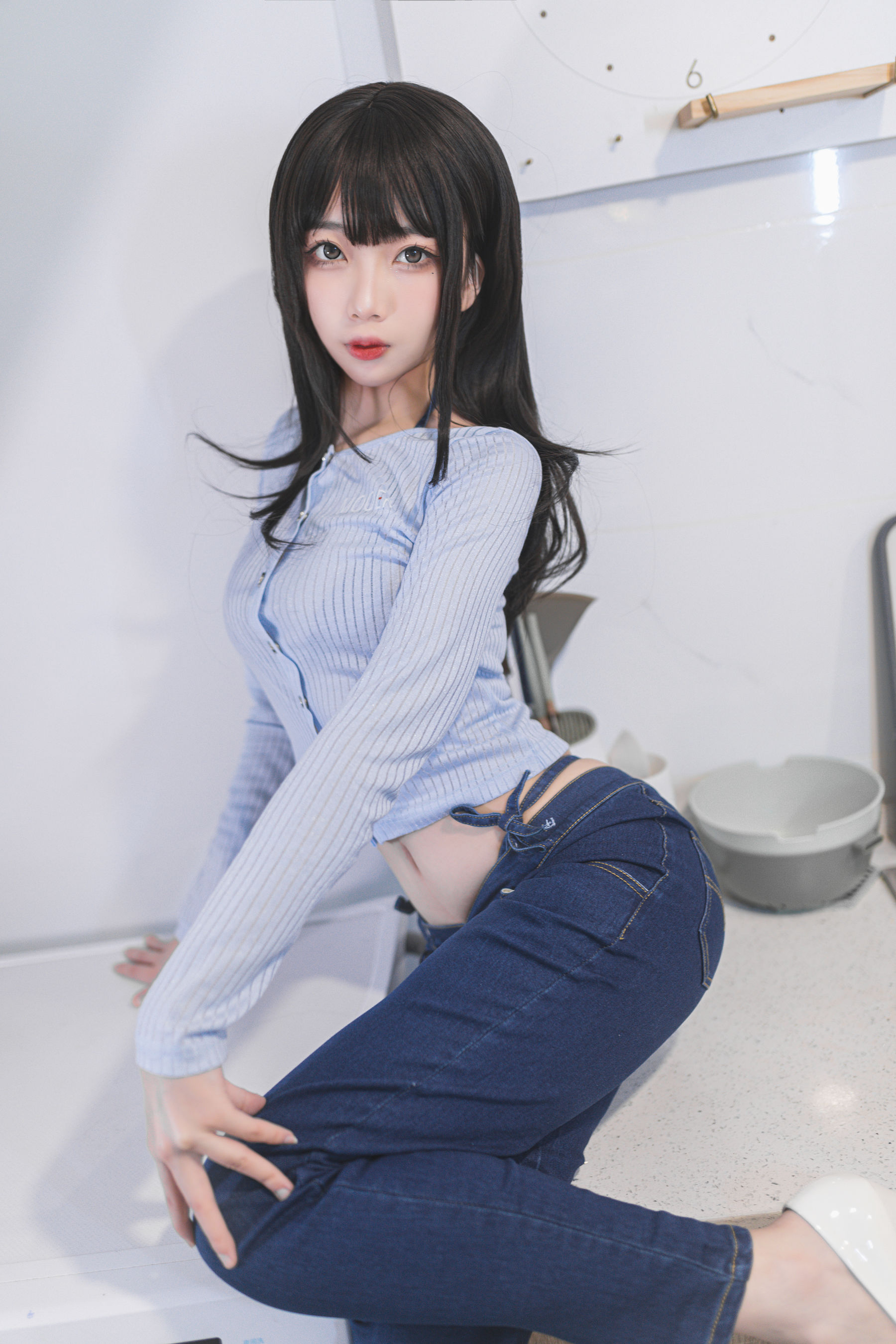 杏仁曲奇 – 吉他妹妹 2.0版 [41P] - 秀人网免费无水印在线套图写真