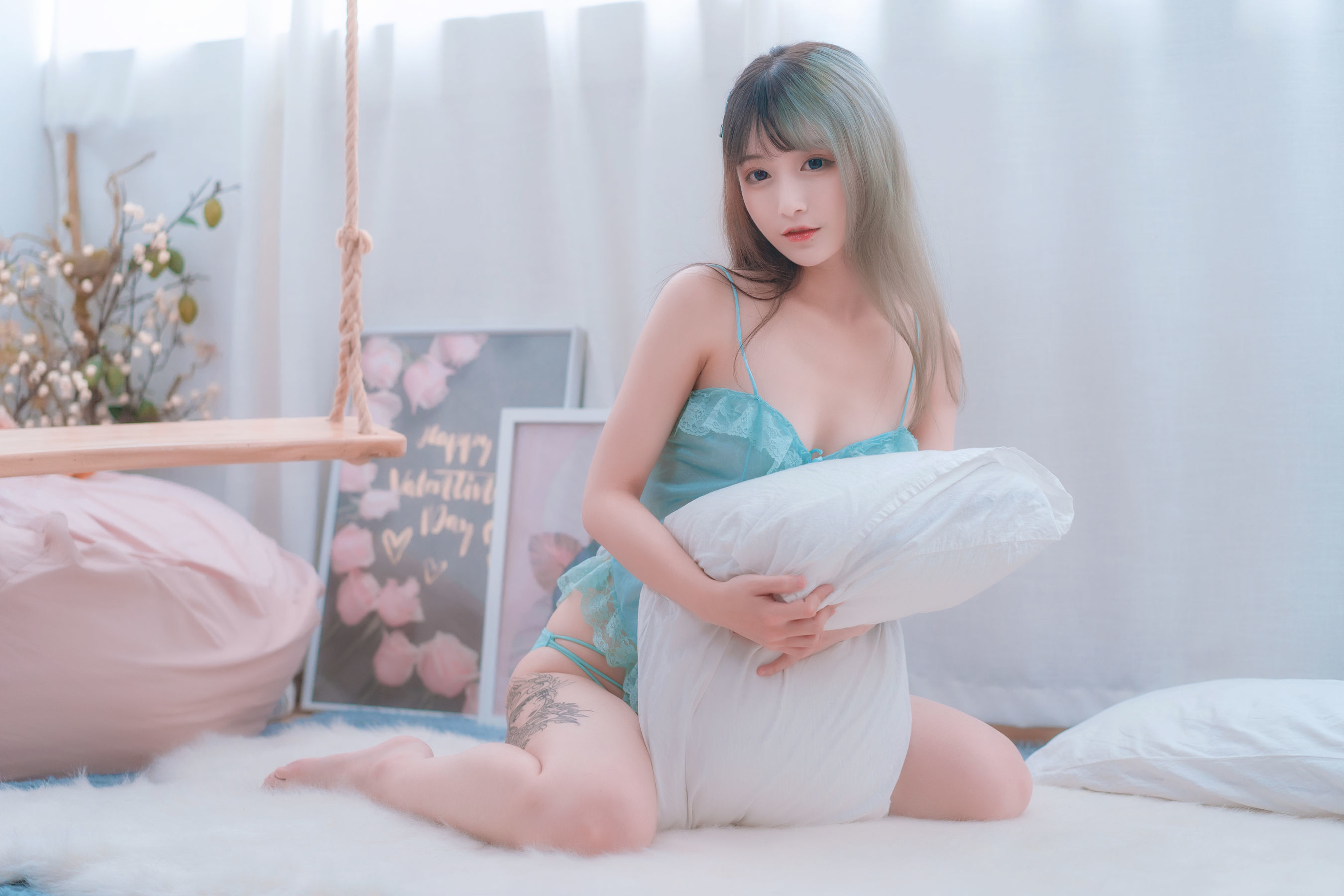 动漫博主铁板烧鬼舞w – 露背 [20P] - 秀人网免费无水印在线套图写真