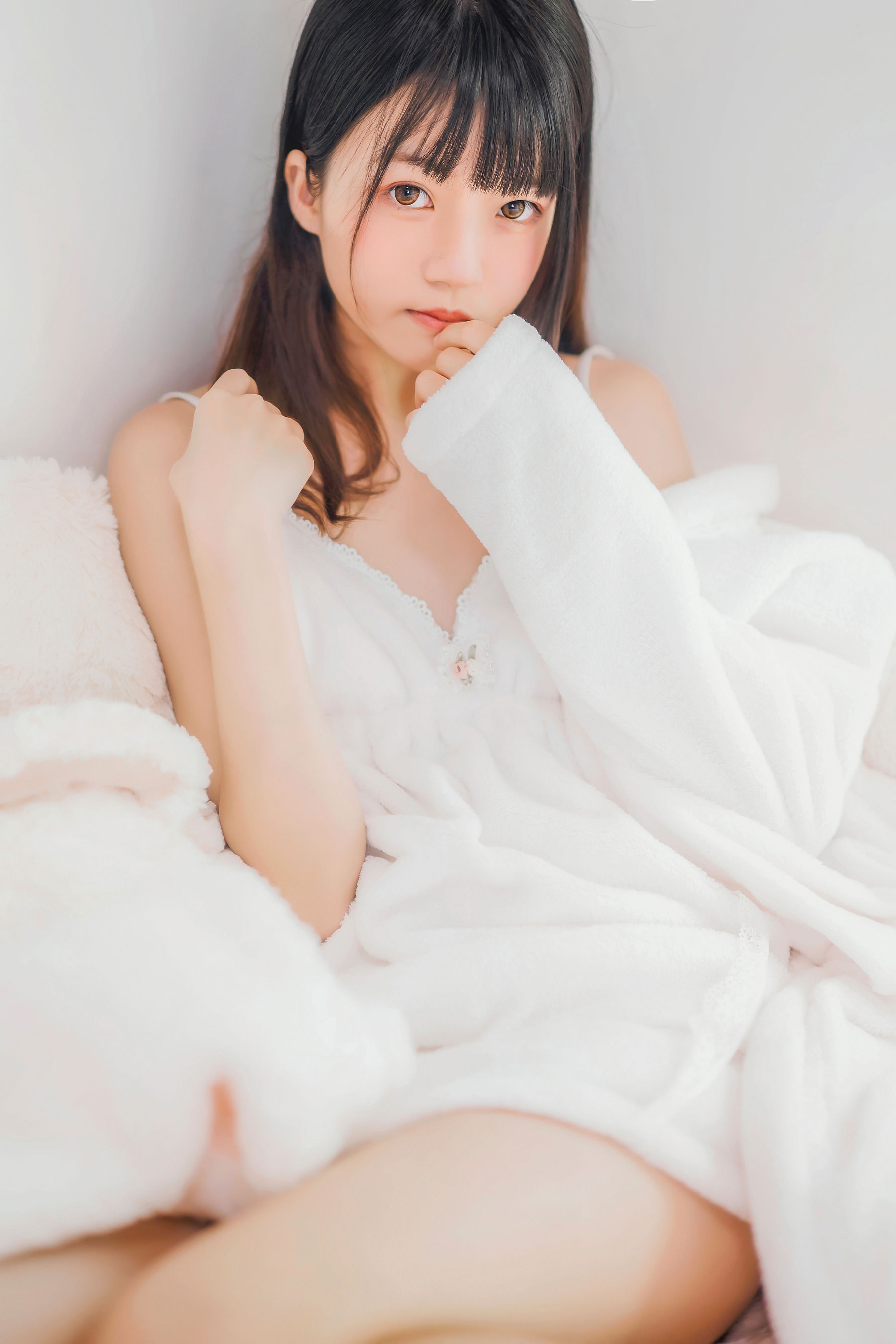 桜桃喵《冬眠》 [38P] - 秀人网免费无水印在线套图写真