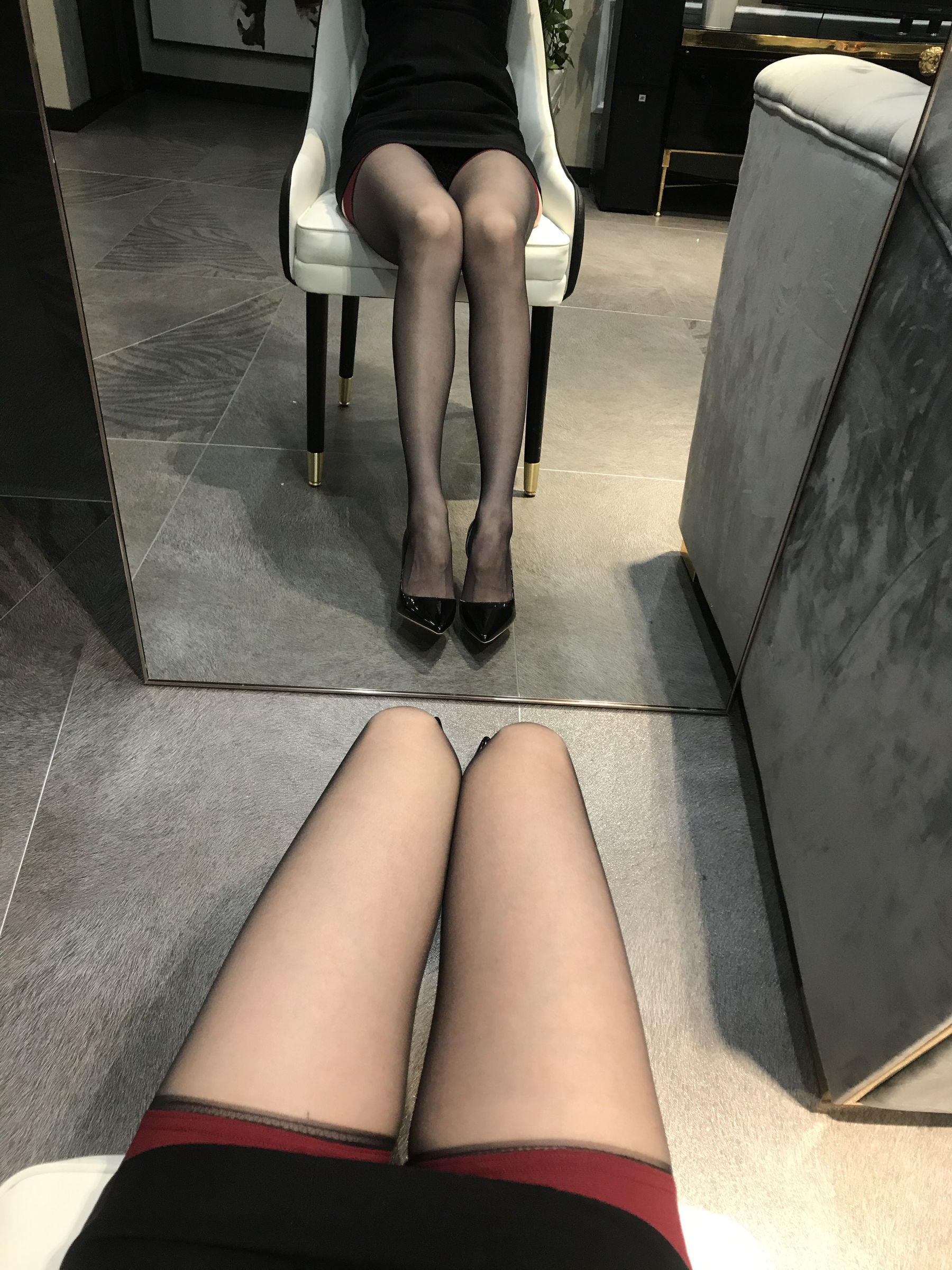 丝足博主麋鹿_Monroe 2020.04.02 黑色丝情 [50P] - 秀人网免费无水印在线套图写真