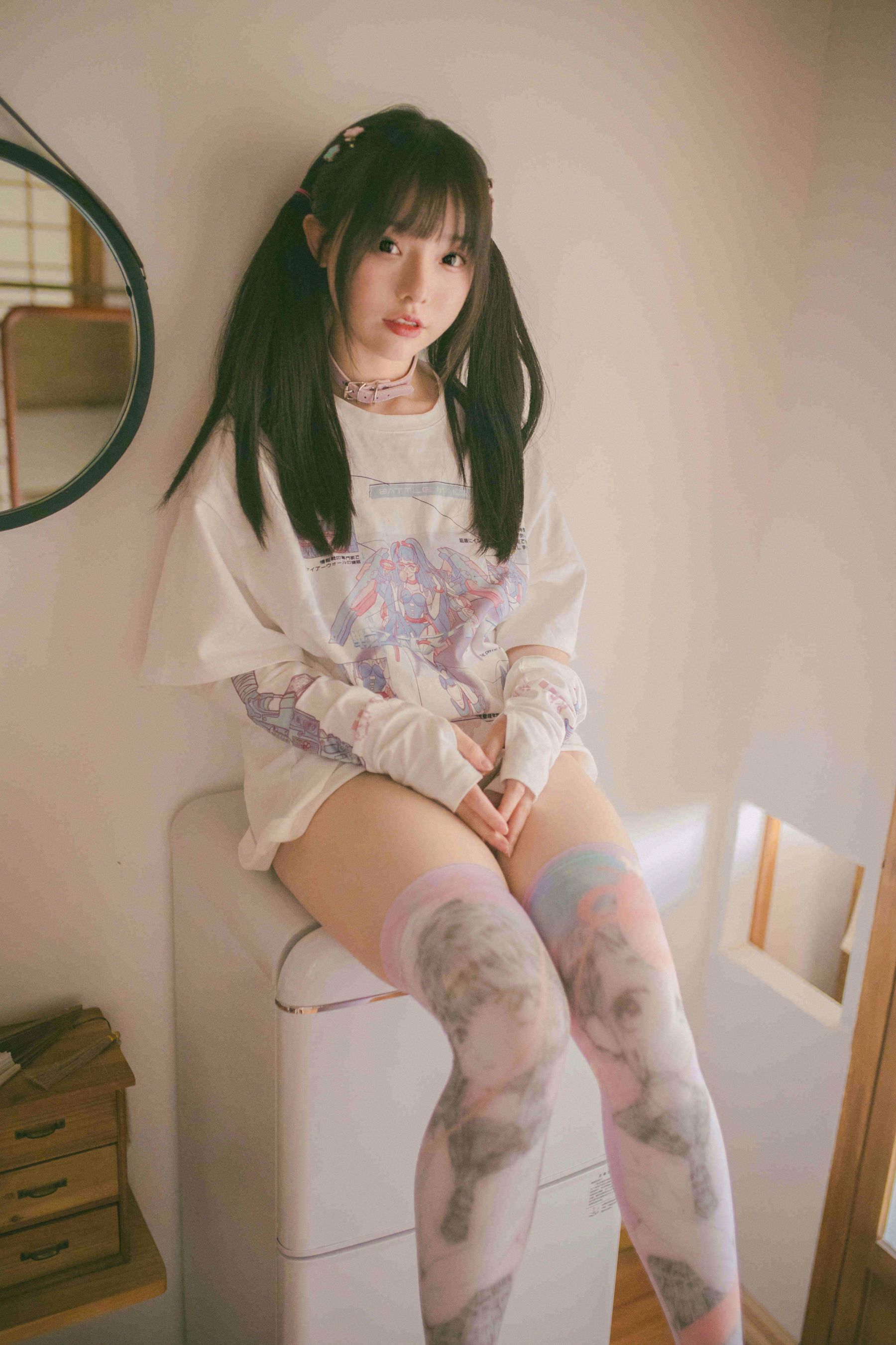 六味帝皇酱 – 午后的少女 [32P] - 秀人网免费无水印在线套图写真