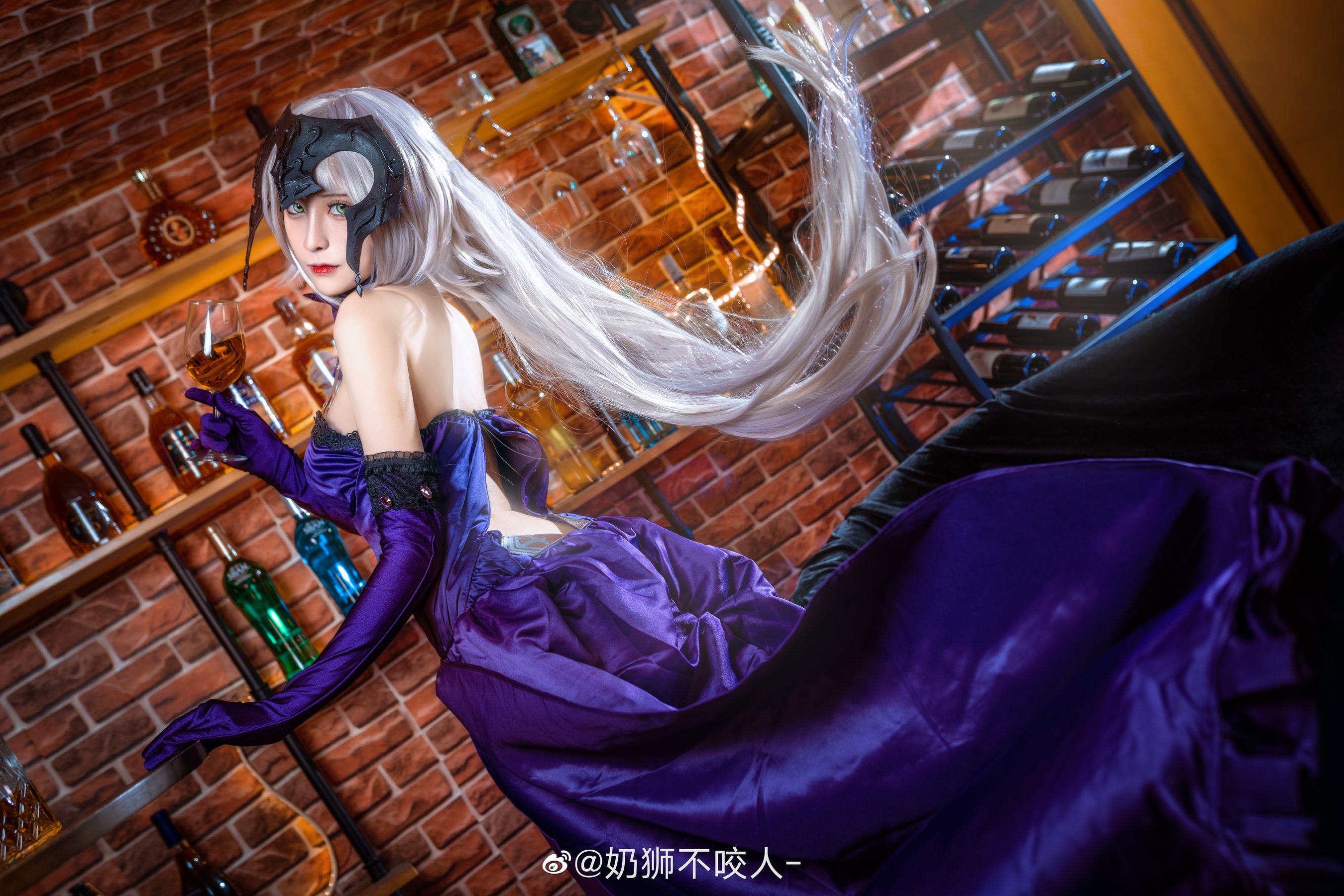 [Cosplay写真] 奶狮不咬人 – 黑贞德 [10P] - 秀人网免费无水印在线套图写真
