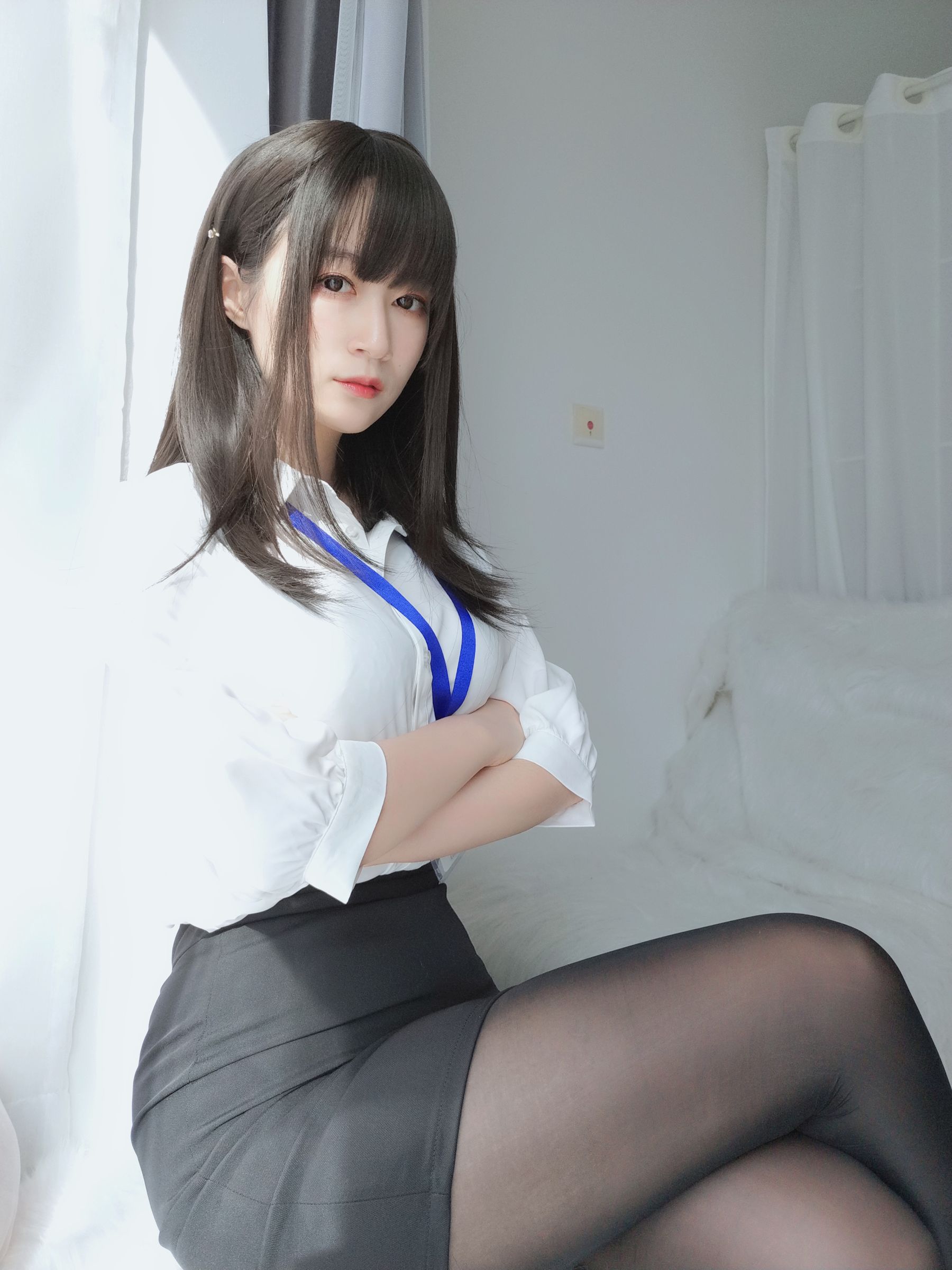 Coser小姐姐白银 – 制服 [119P] - 秀人网免费无水印在线套图写真