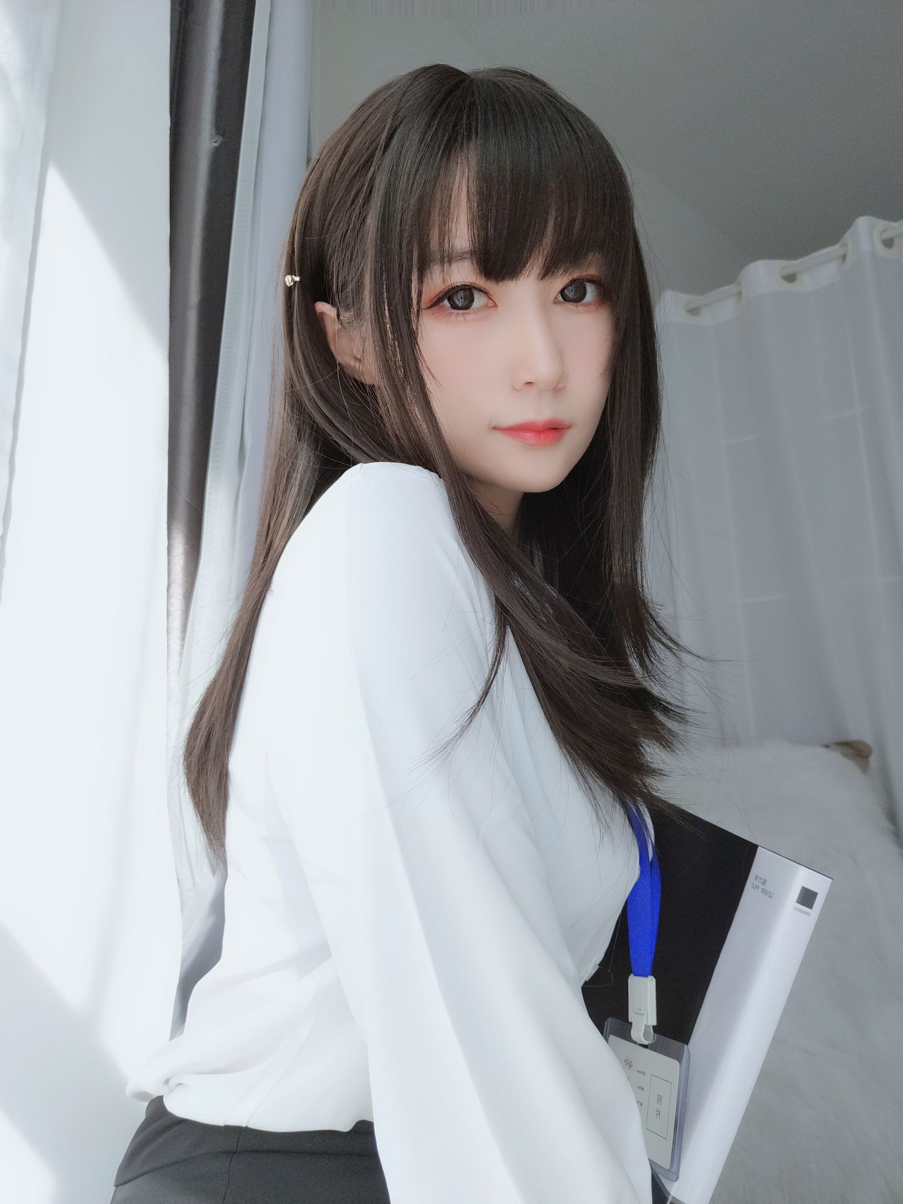 Coser小姐姐白银 – 制服 [119P] - 秀人网免费无水印在线套图写真