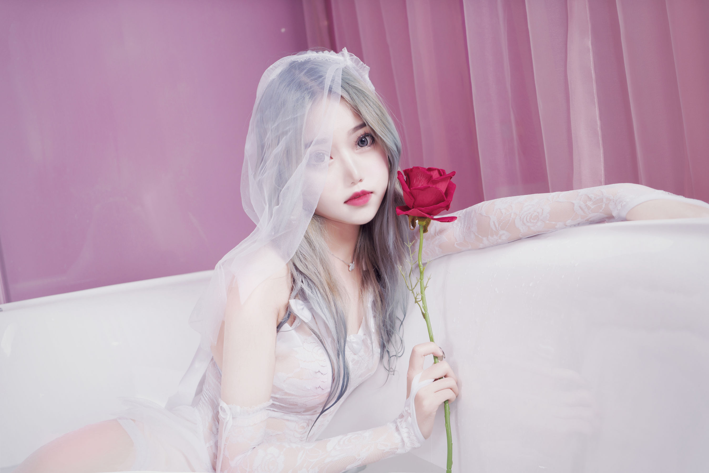 eloise软软 – 入水蕾丝 [35P] - 秀人网免费无水印在线套图写真