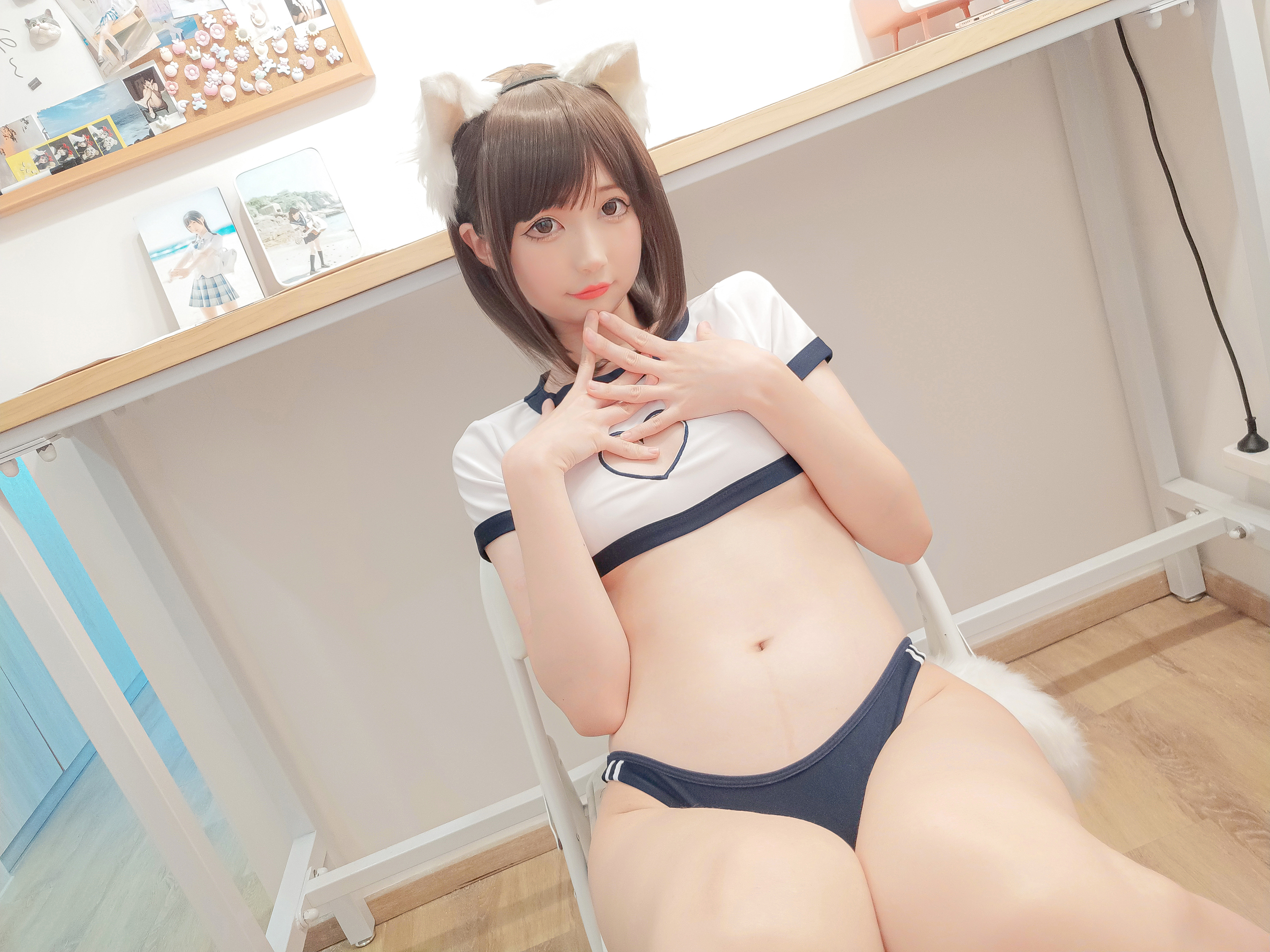 NAGISA魔物喵 – 猫の運動服 [19P] - 秀人网免费无水印在线套图写真
