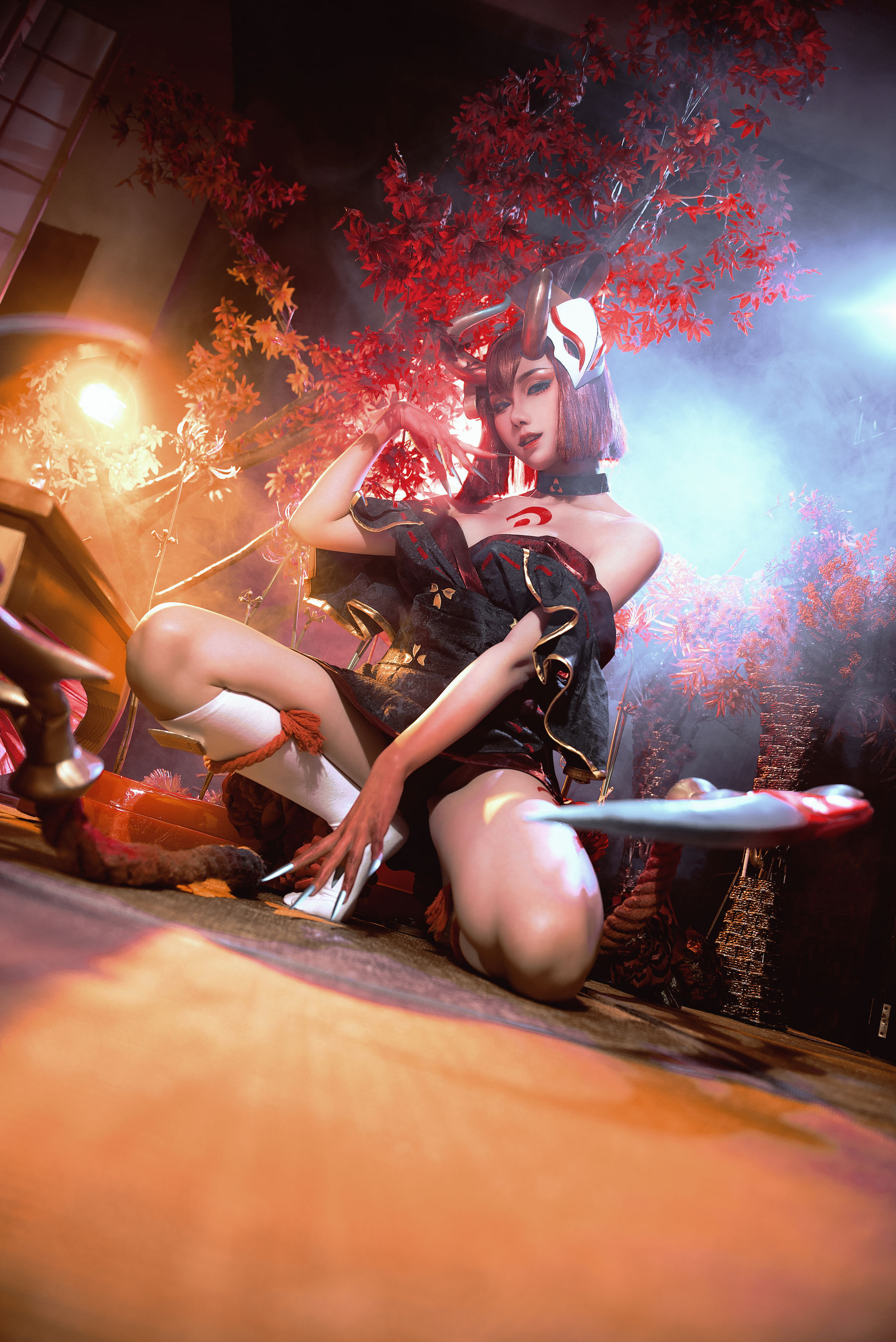 瓦斯塔亚小龙虾 – 猩红之月伊芙琳 [12P] - 秀人网免费无水印在线套图写真