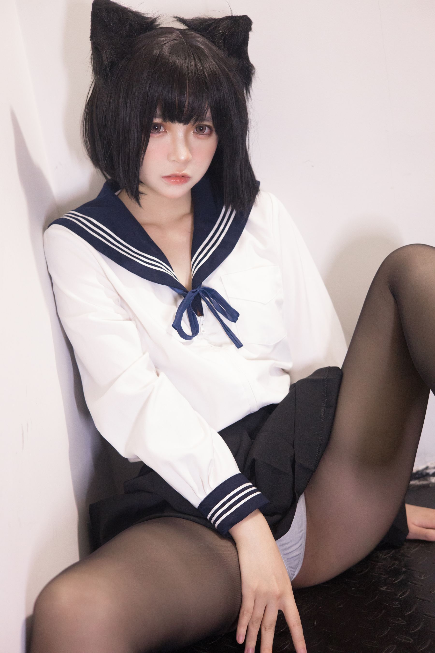 疯猫ss – 制服少女 [80P] - 秀人网免费无水印在线套图写真