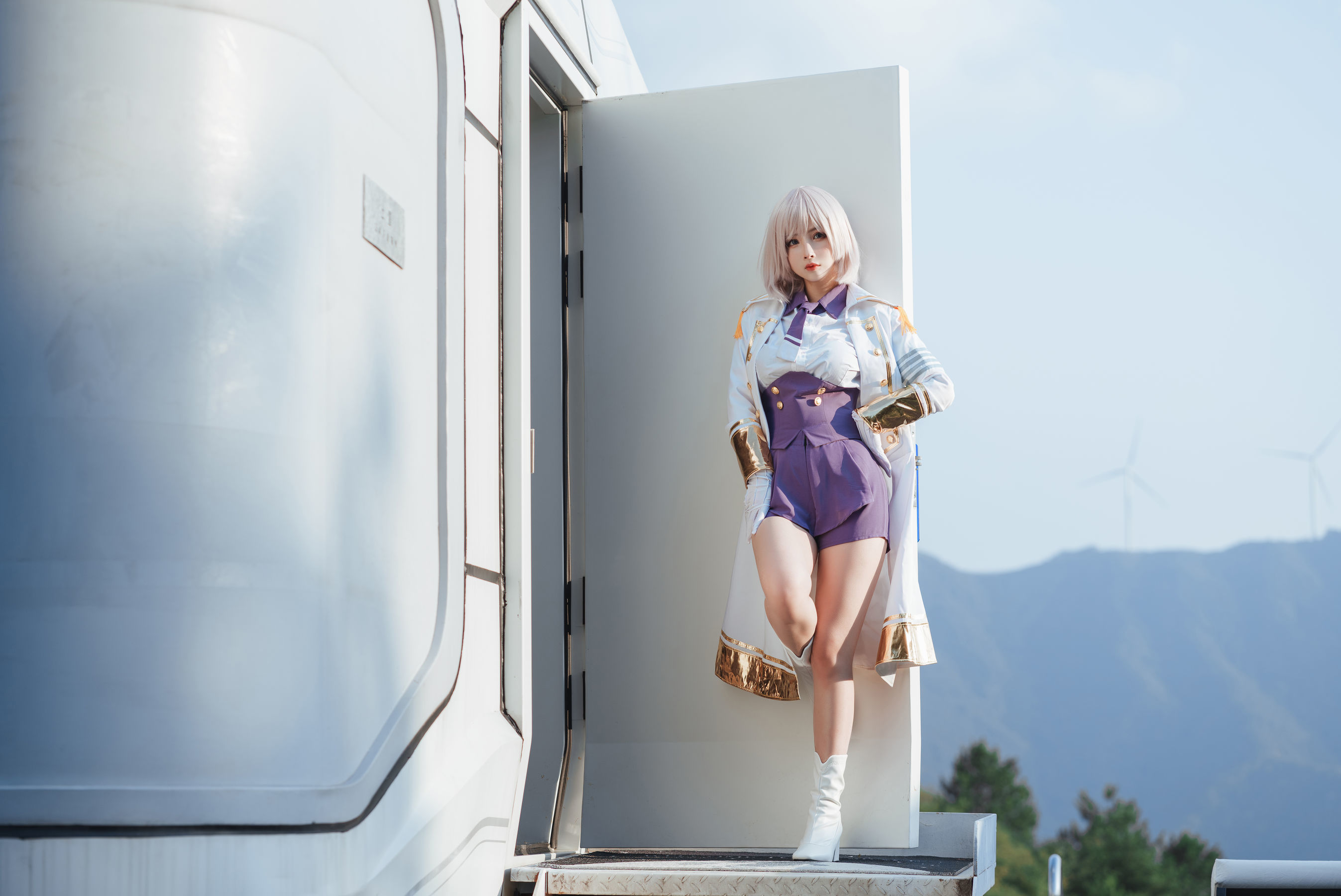 COS福利rioko凉凉子 – 电光机王 貉 [51P] - 秀人网免费无水印在线套图写真