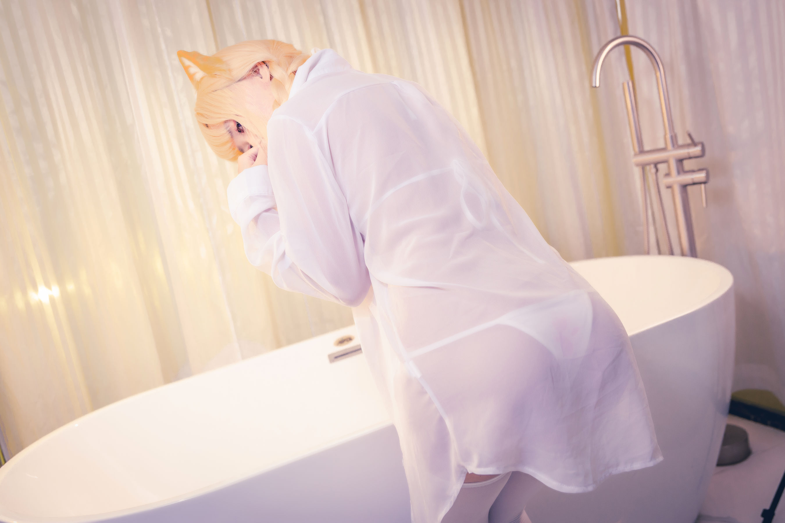 流年不停_w – 浴缸猫咪 [45P] - 秀人网免费无水印在线套图写真
