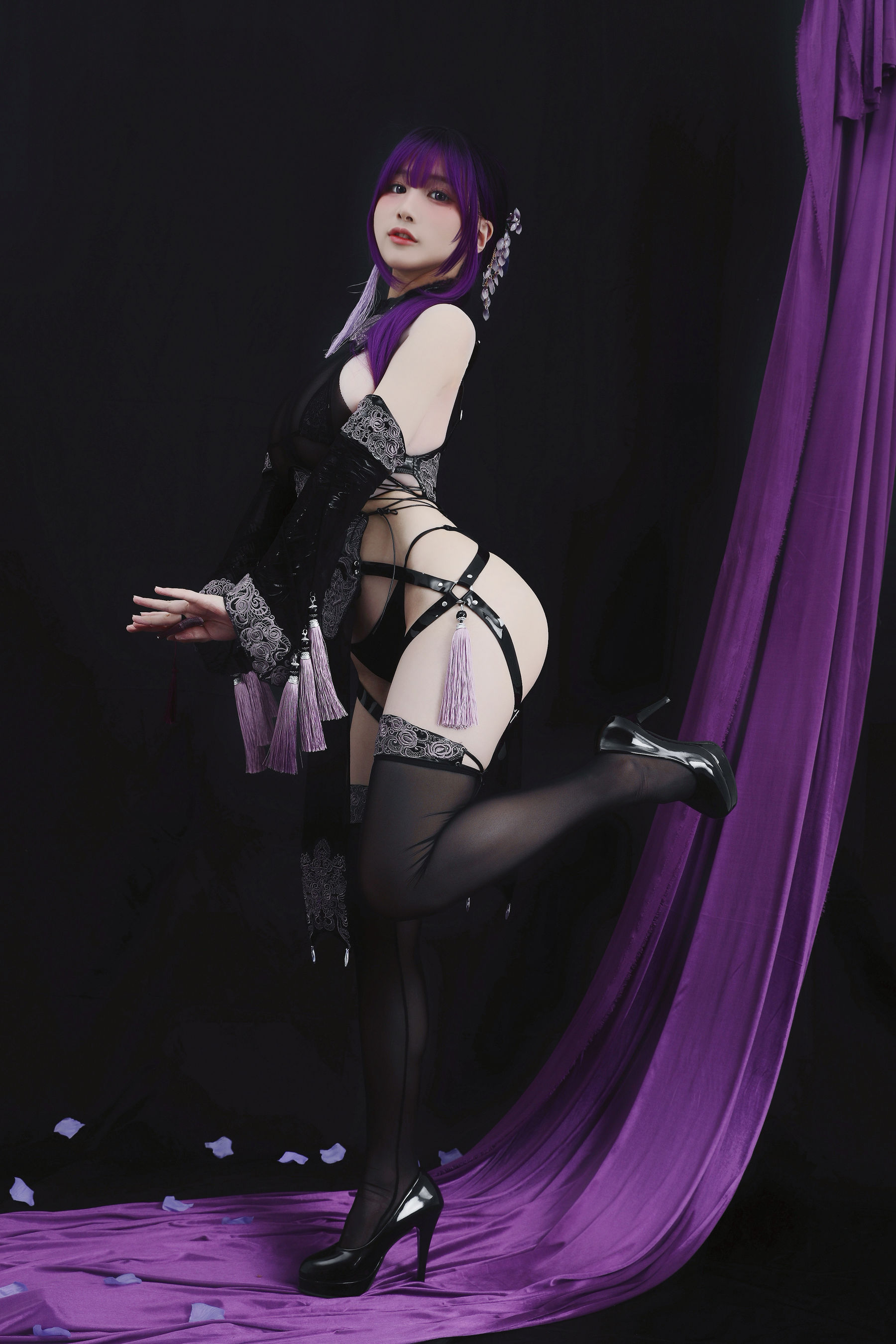 幼愛youmeko – 紫流苏旗袍 [35P] - 秀人网免费无水印在线套图写真