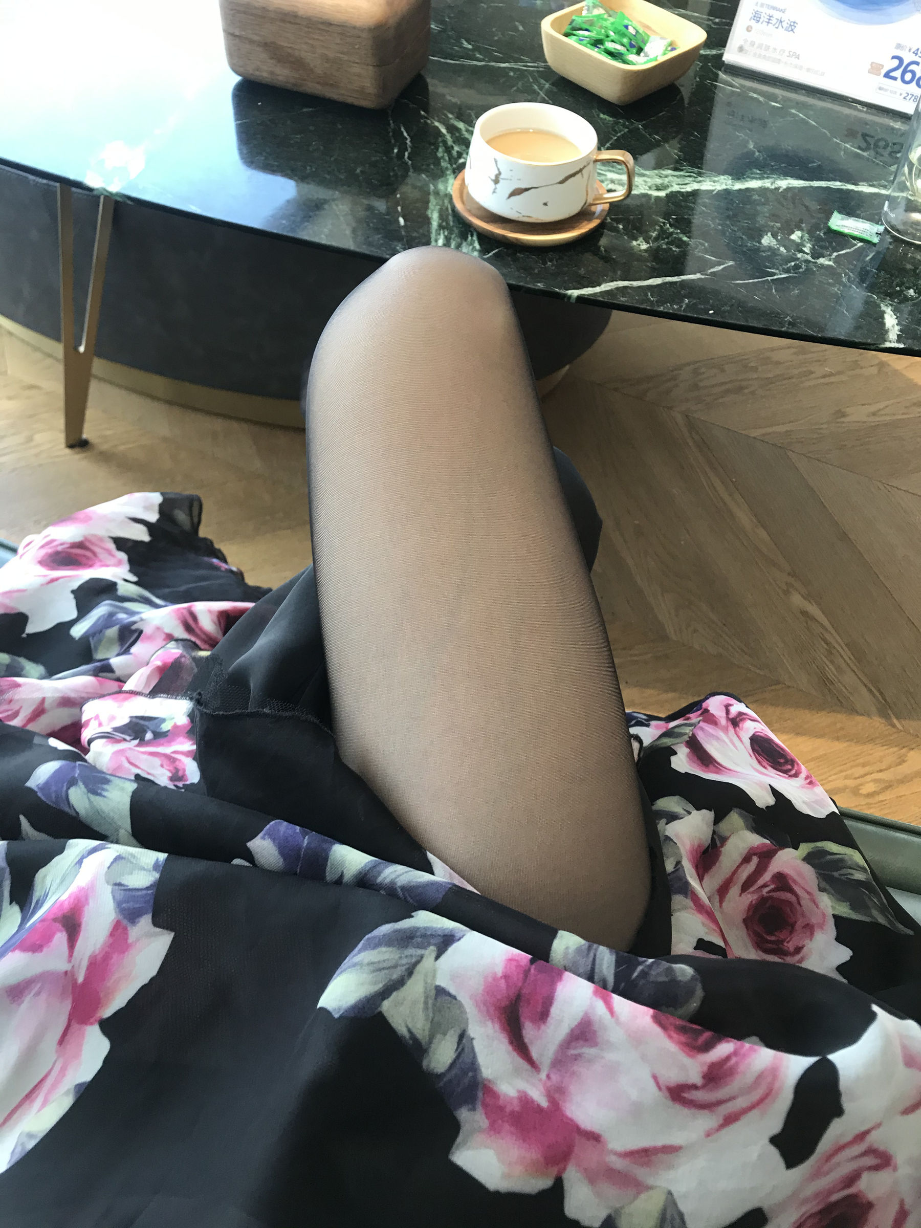 丝足博主麋鹿_Monroe 2020.08.07 奔放牡丹 [11P] - 秀人网免费无水印在线套图写真