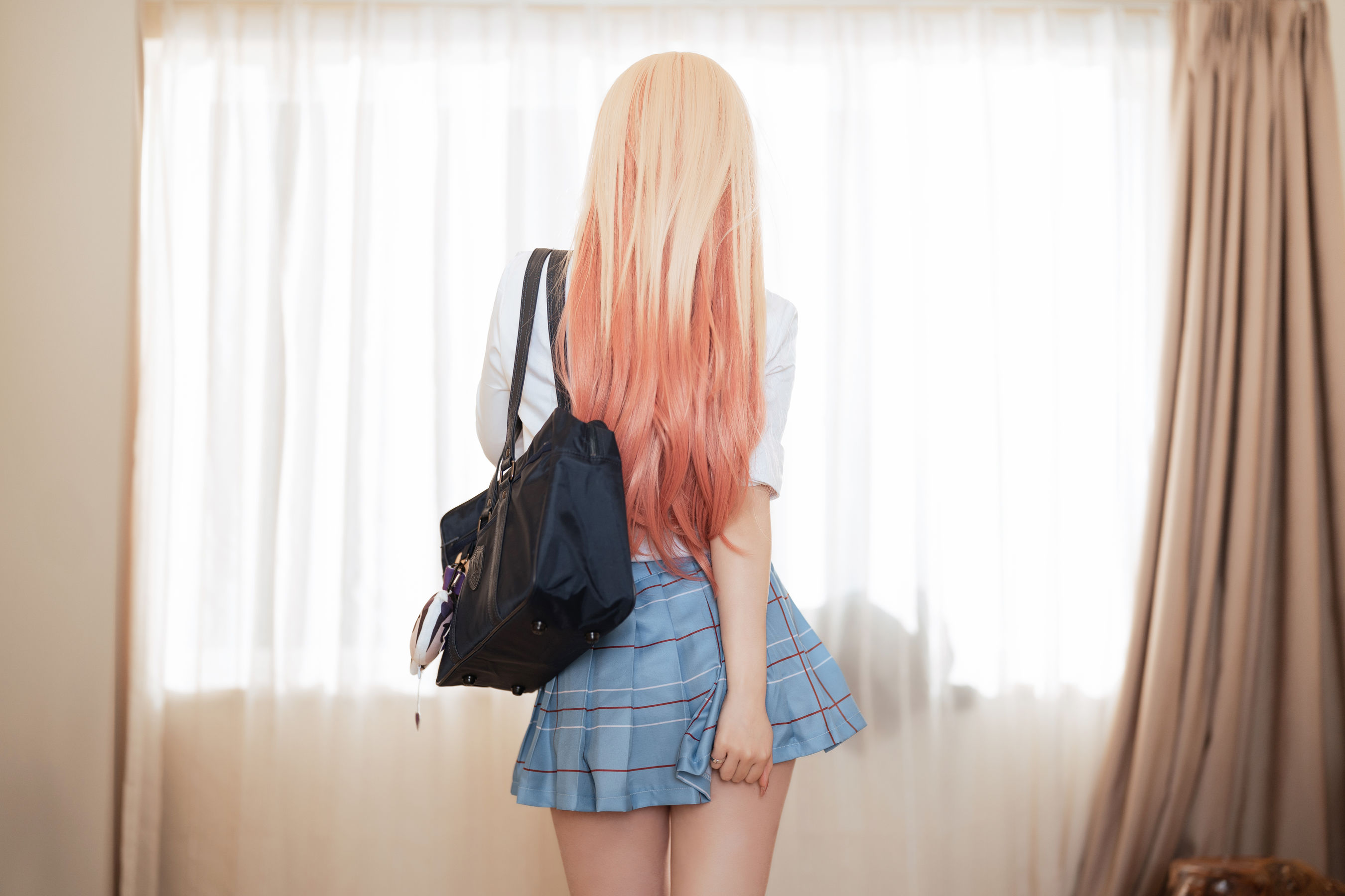 COS福利rioko凉凉子(肉扣热热子) – 更衣人偶 本篇 [40P] - 秀人网免费无水印在线套图写真