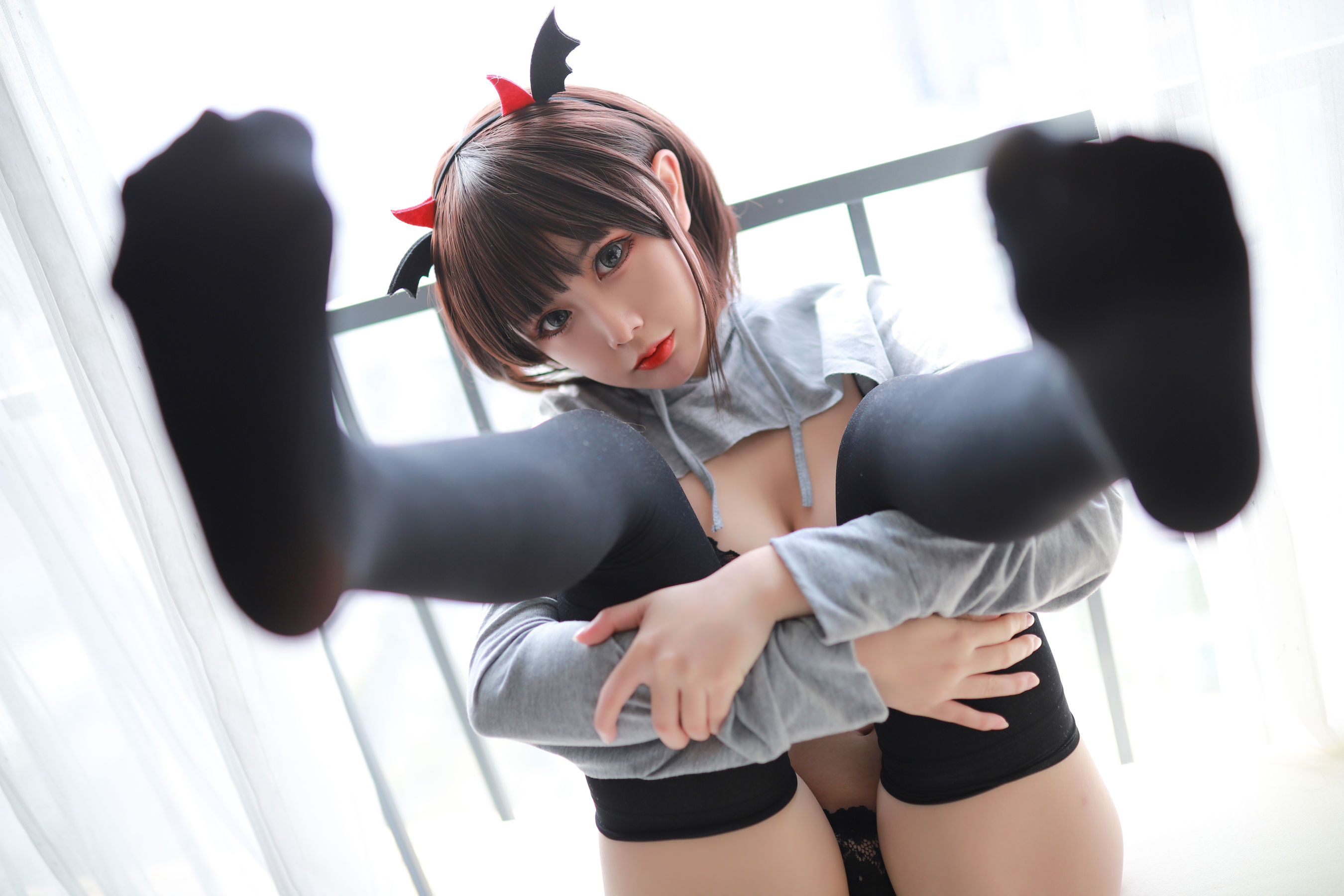 动漫博主您的蛋蛋 – 开胸卫衣 [38P] - 秀人网免费无水印在线套图写真