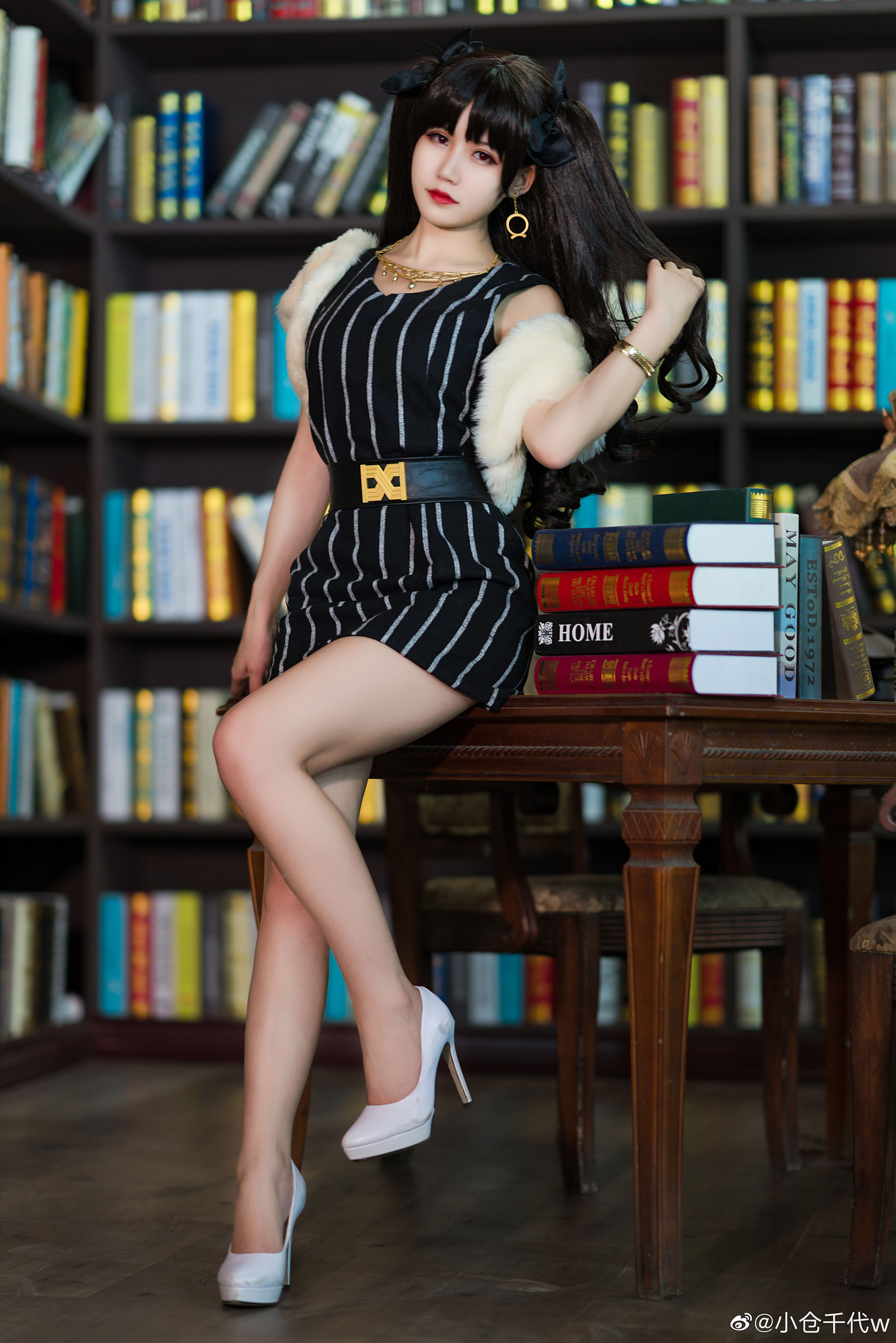 动漫博主小仓千代w – 伊什塔尔 情人节礼装 [5P] - 秀人网免费无水印在线套图写真