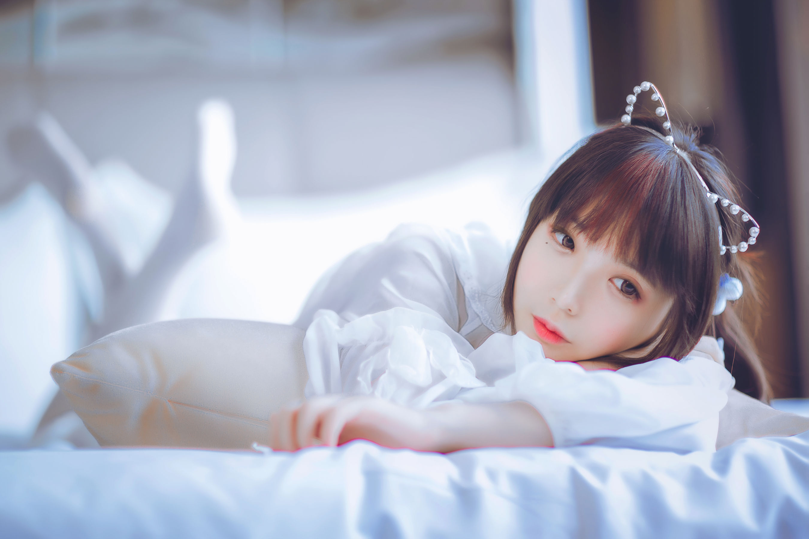 疯猫ss 白色睡衣 [24P] - 秀人网免费无水印在线套图写真