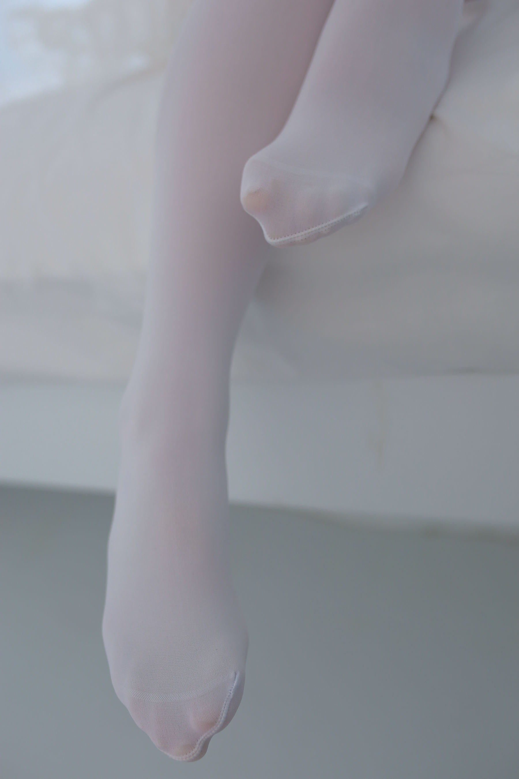 FBG – 草莓白纱 [101P] - 秀人网免费无水印在线套图写真