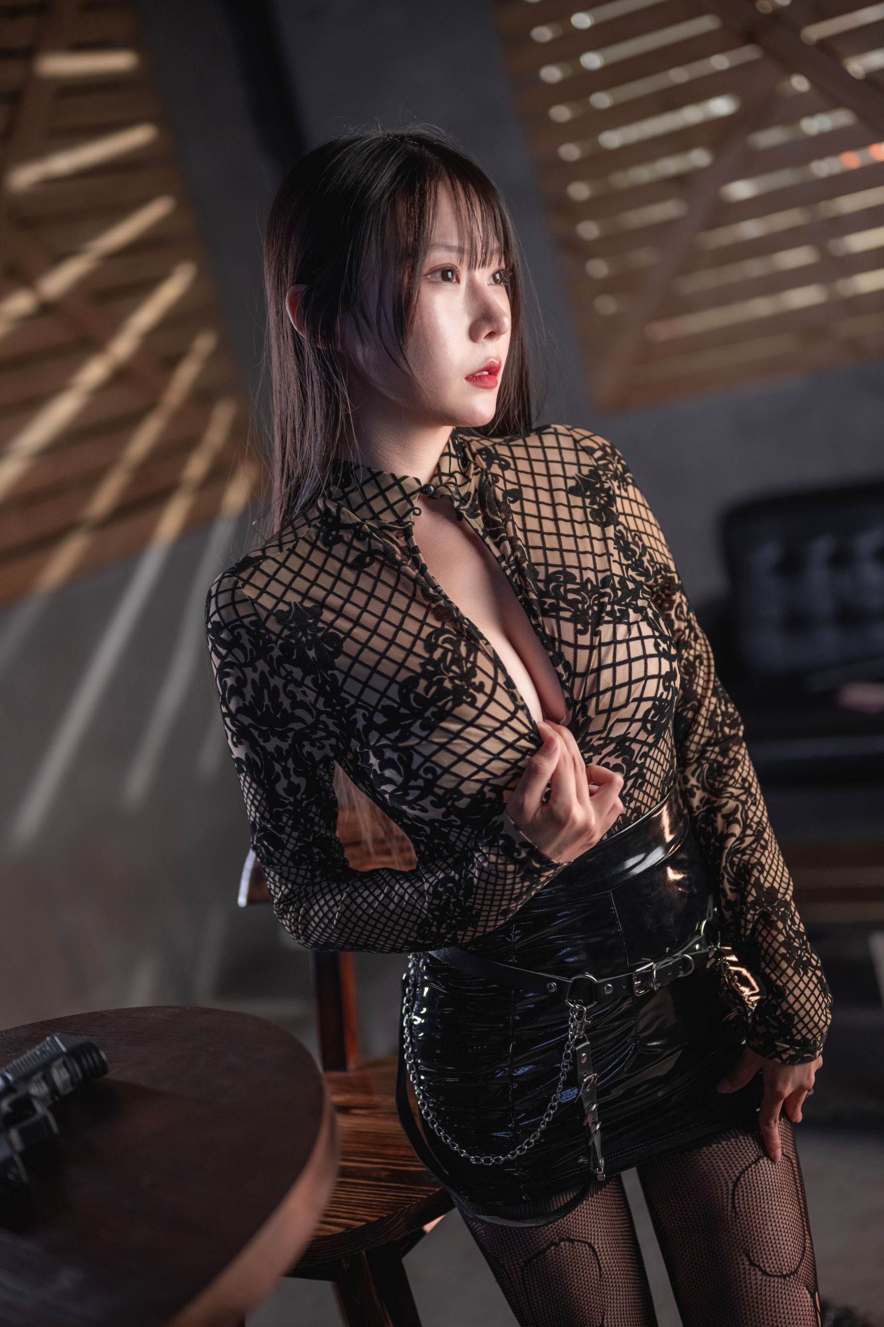 香草喵露露 – 无路可退 秘密搜查官 [71P] - 秀人网免费无水印在线套图写真