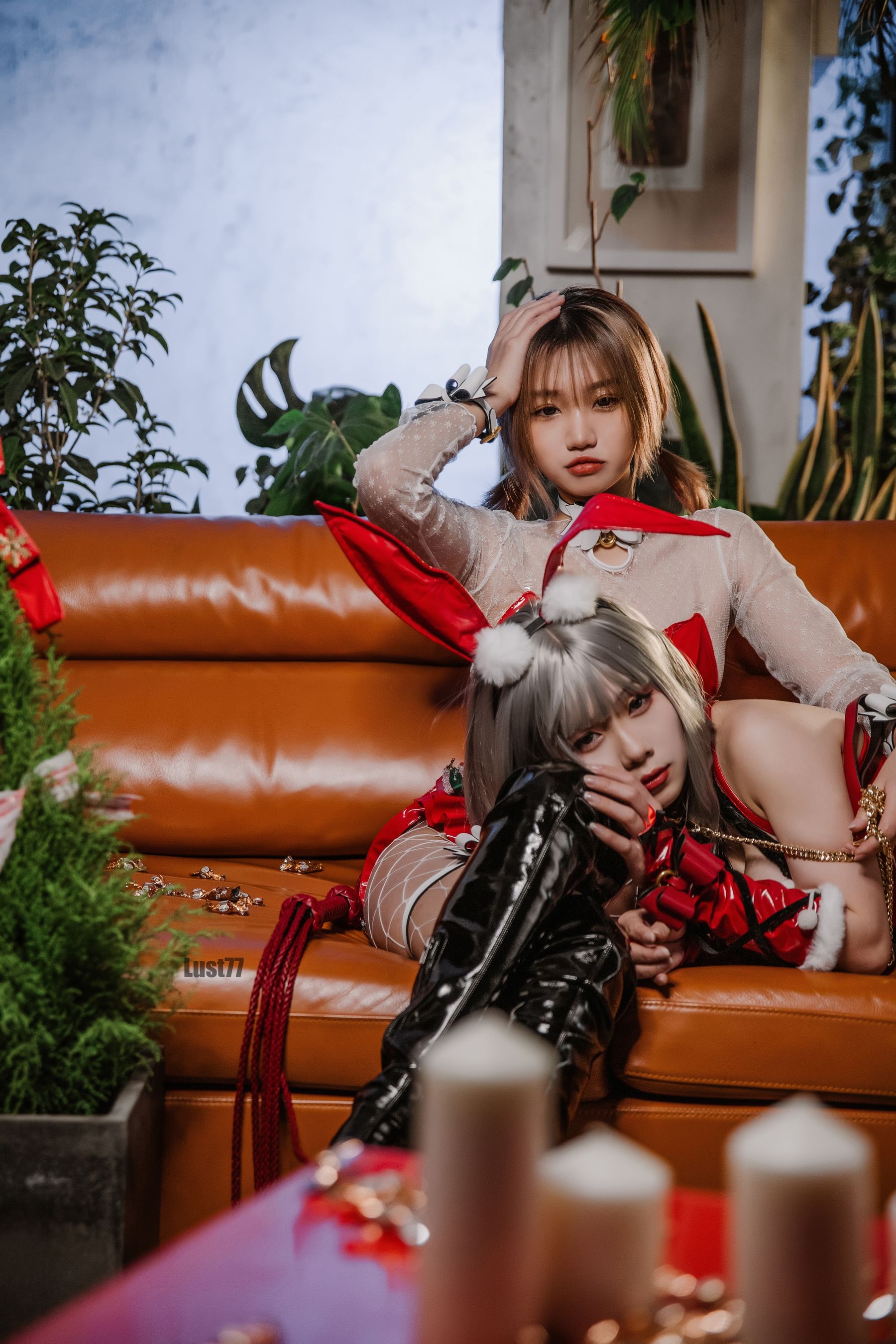 动漫博主柒柒要乖哦 – 2021圣诞双兔 [23P] - 秀人网免费无水印在线套图写真