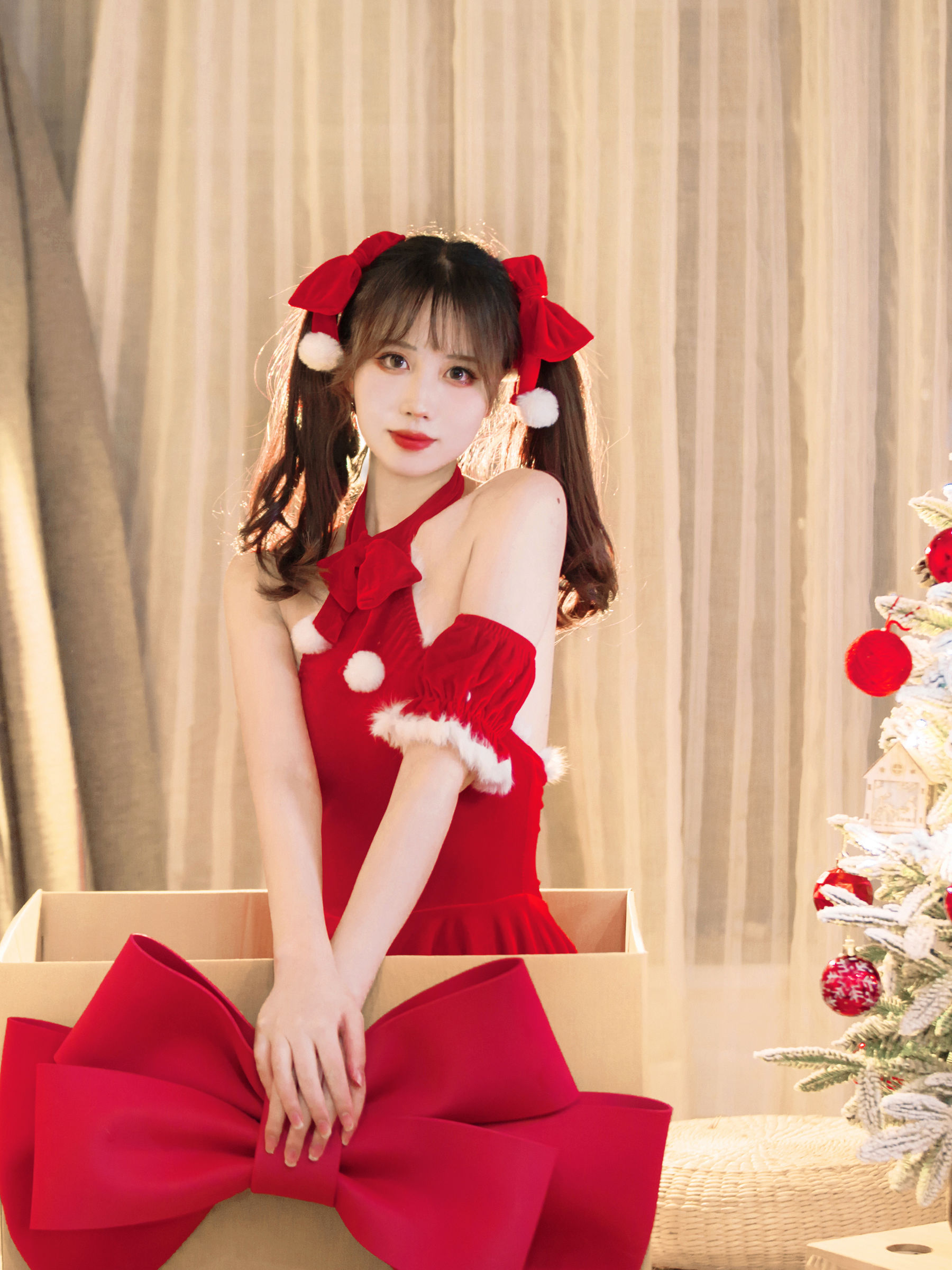 次元少女念雪ww – 玫瑰礼物 [30P] - 秀人网免费无水印在线套图写真