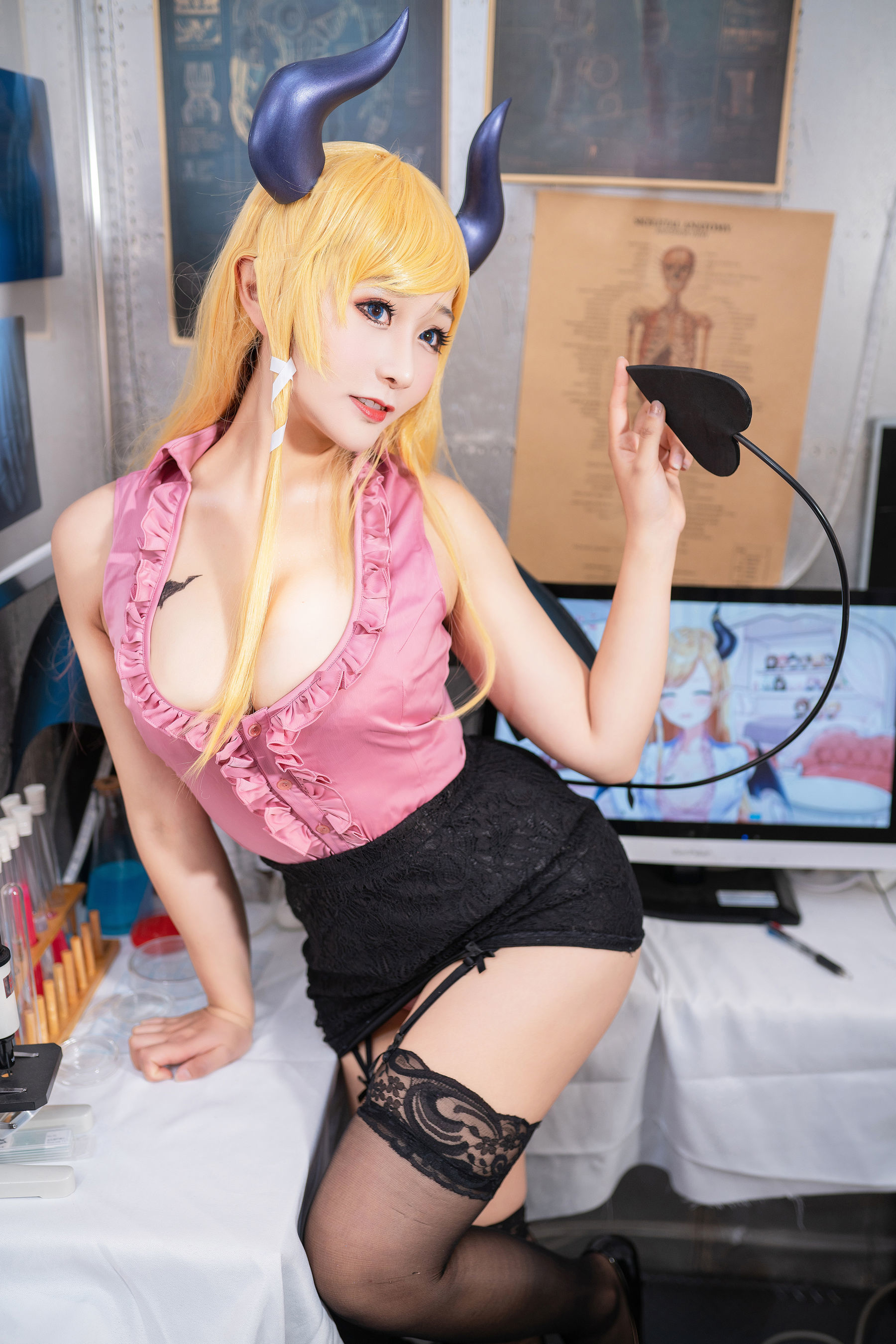 性感Coser三刀刀Miido 巧可老师 [22P] - 秀人网免费无水印在线套图写真