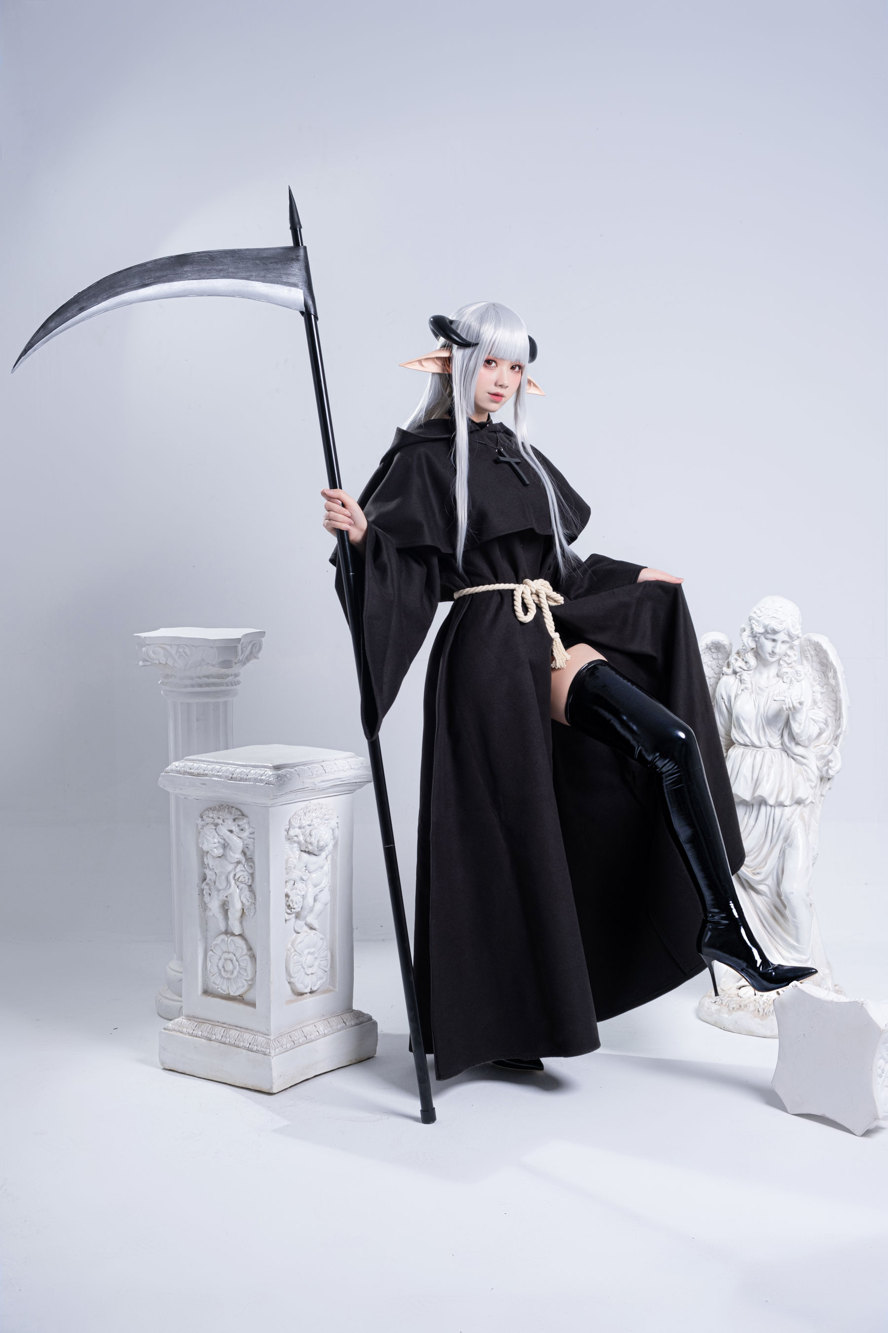 izumi泉桃子福利 – 死神 [83P] - 秀人网免费无水印在线套图写真