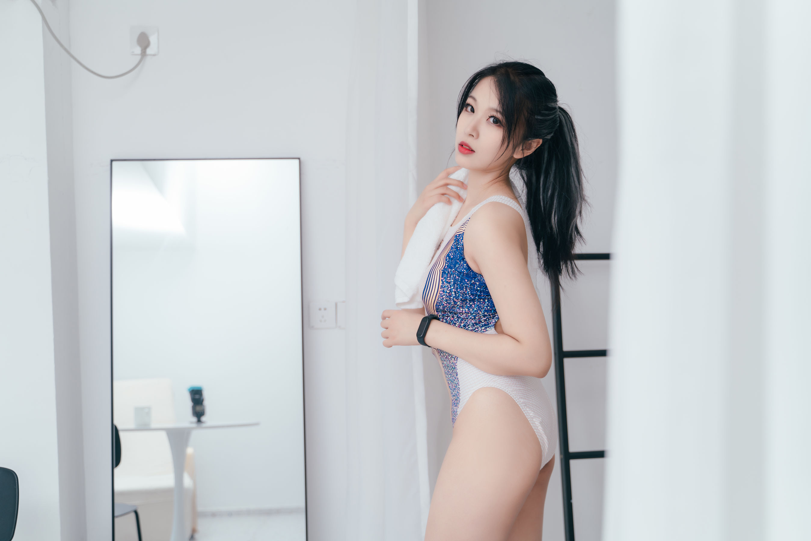 轩萧学姐 – 竞泳 [27P] - 秀人网免费无水印在线套图写真