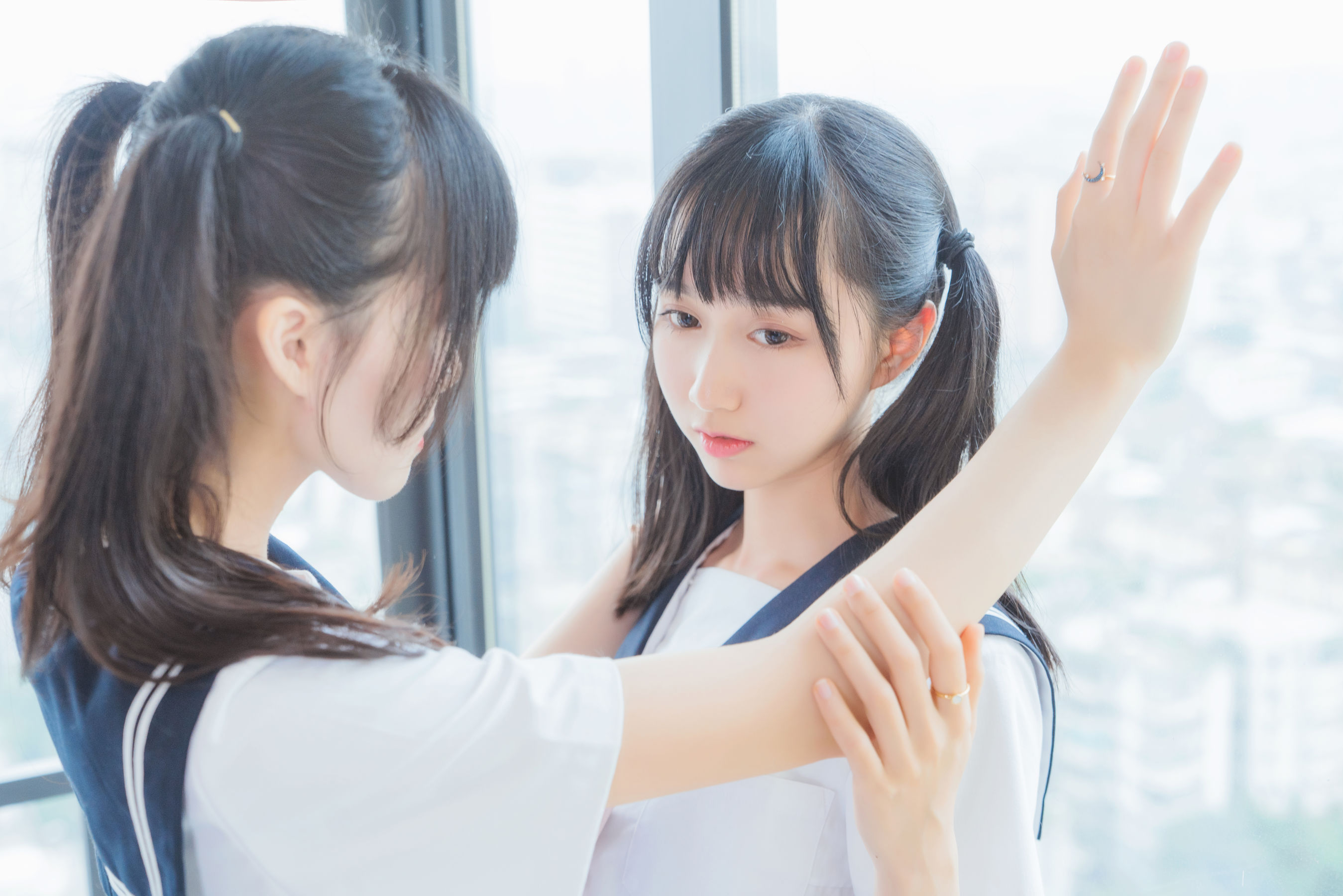 萌系小姐姐木绵绵OwO&#038;桜桃喵 她(制服×制服) [38P] - 秀人网免费无水印在线套图写真