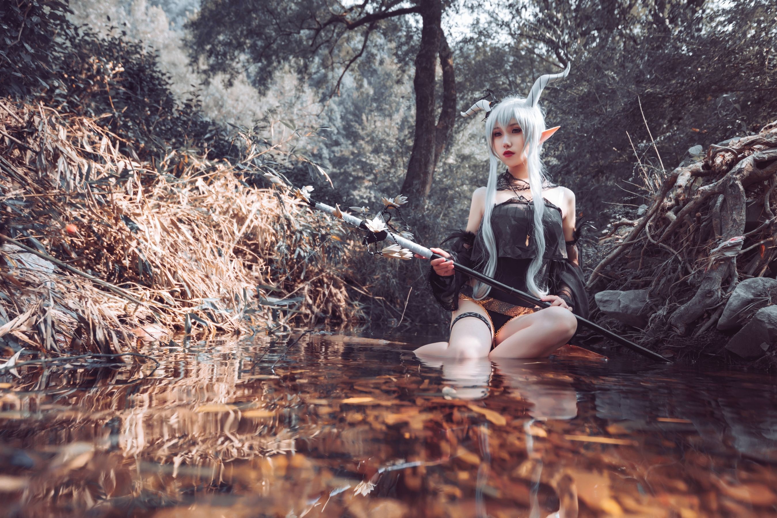 芋圆侑子SJ_ – 闪灵泳装 [9P] - 秀人网免费无水印在线套图写真