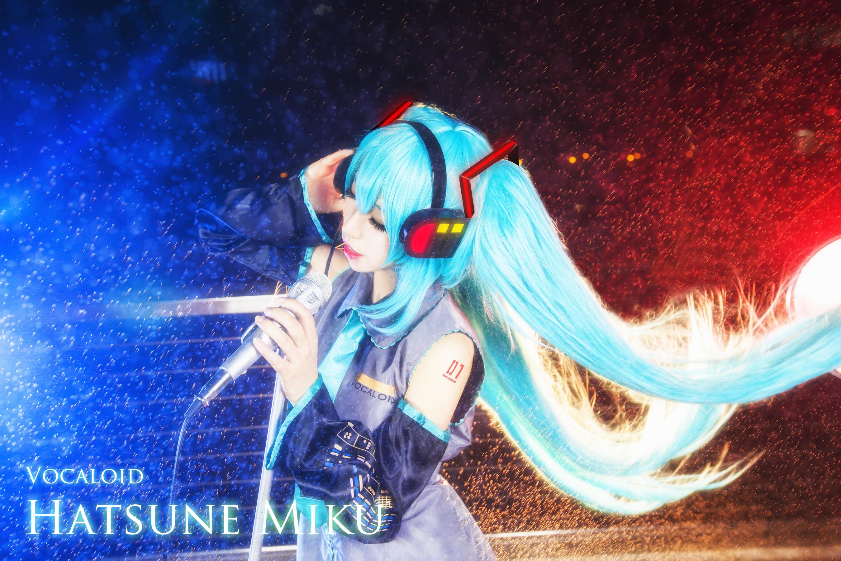 [Cosplay写真] 萌妹白易子教主 – VOCALOID [8P] - 秀人网免费无水印在线套图写真
