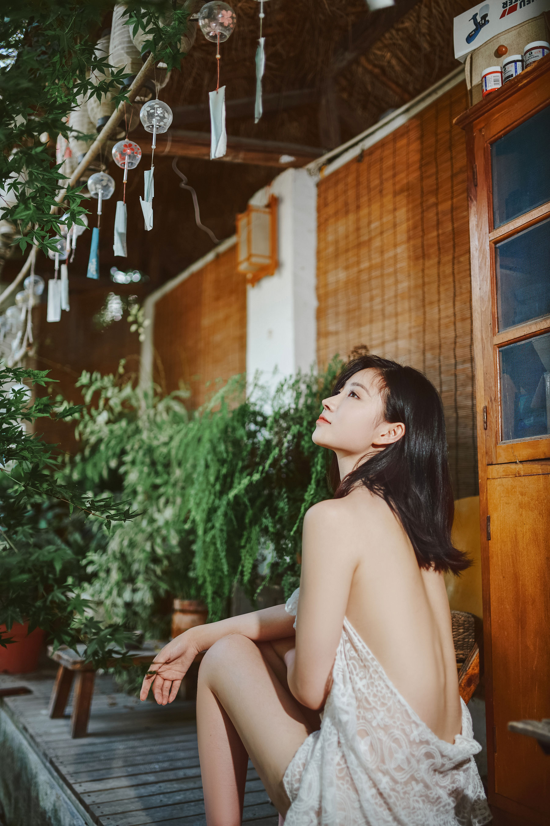 Nnian – 夏日精灵 [17P] - 秀人网免费无水印在线套图写真