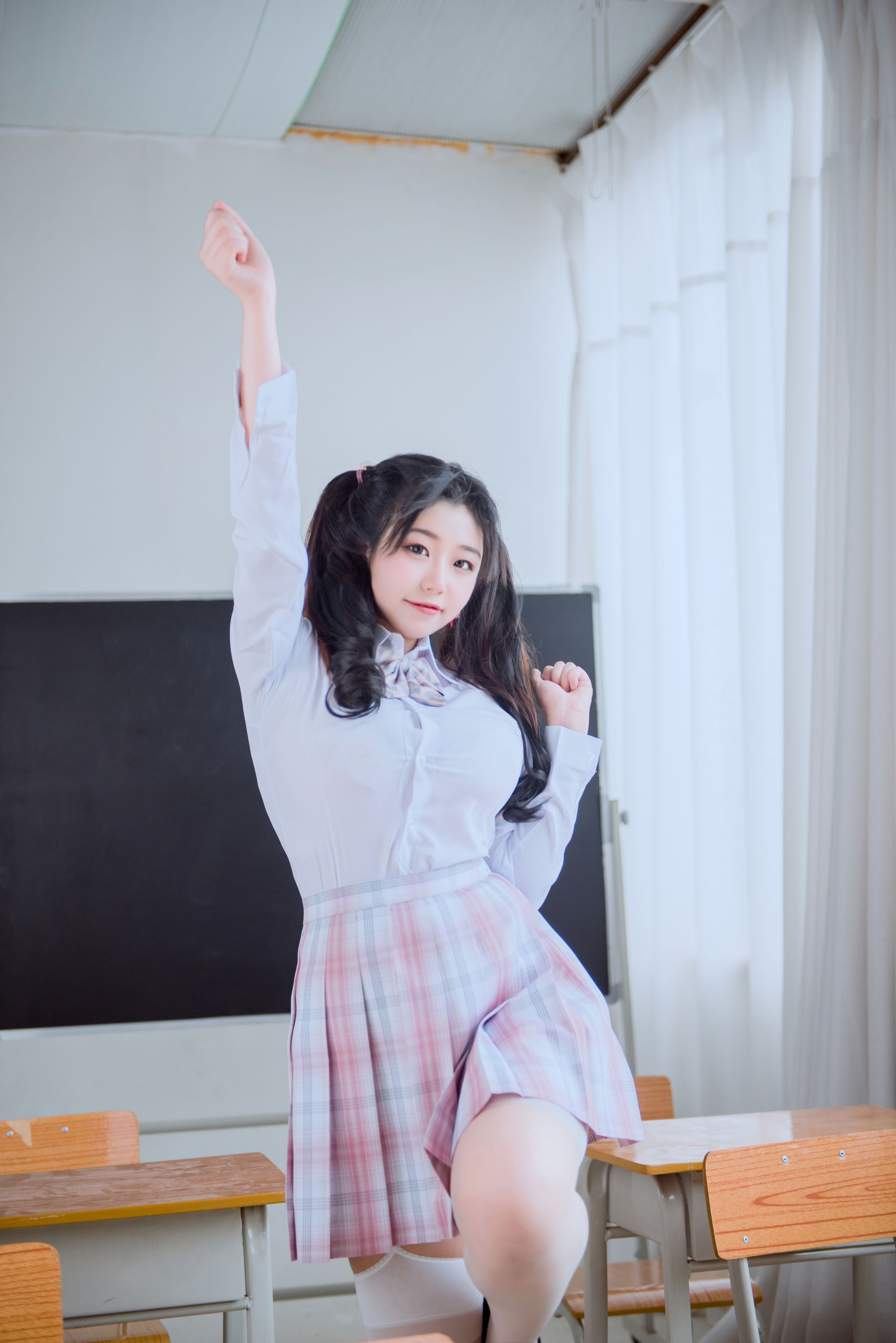 动漫博主穆零Mu0 – 老师学生 [115P] - 秀人网免费无水印在线套图写真