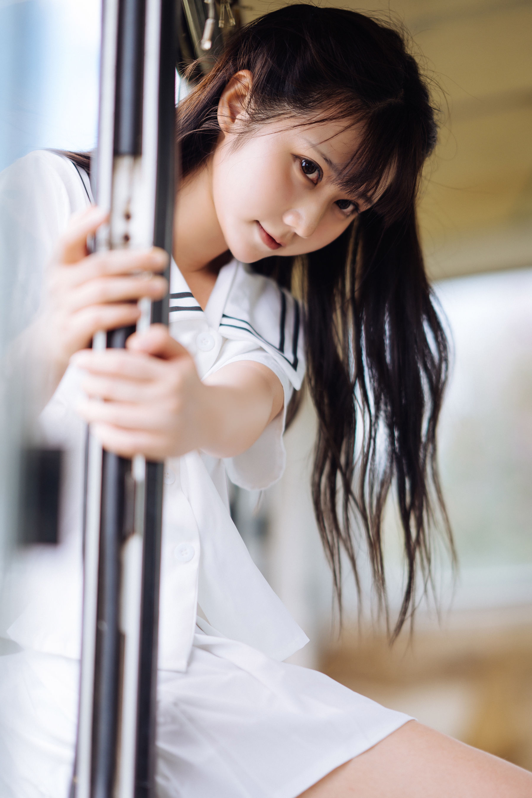 微博福利姬镜酱 – 静夏之JK少女 [33P] - 秀人网免费无水印在线套图写真