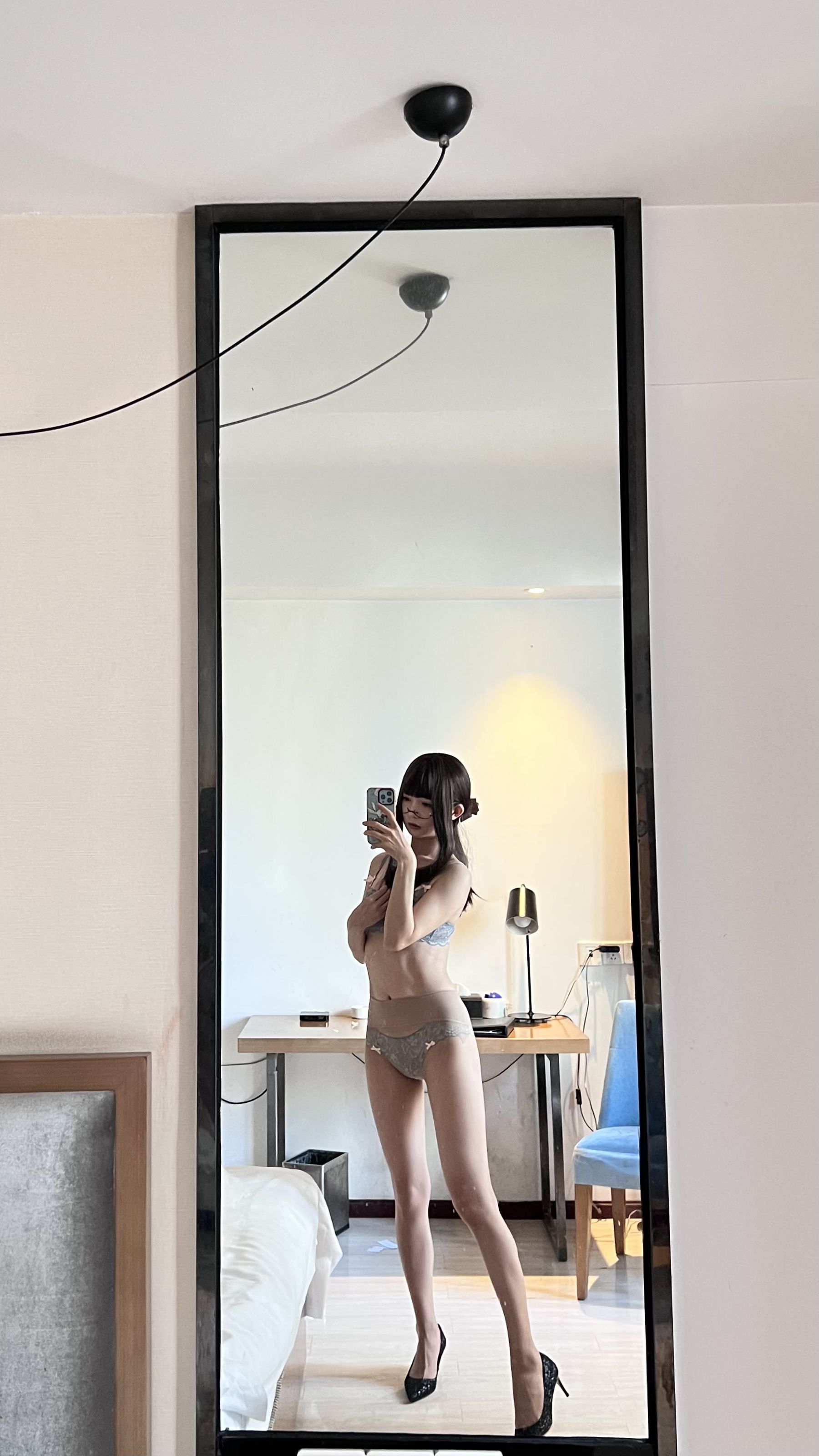 51酱 – 真空无内肉丝 [52P] - 秀人网免费无水印在线套图写真