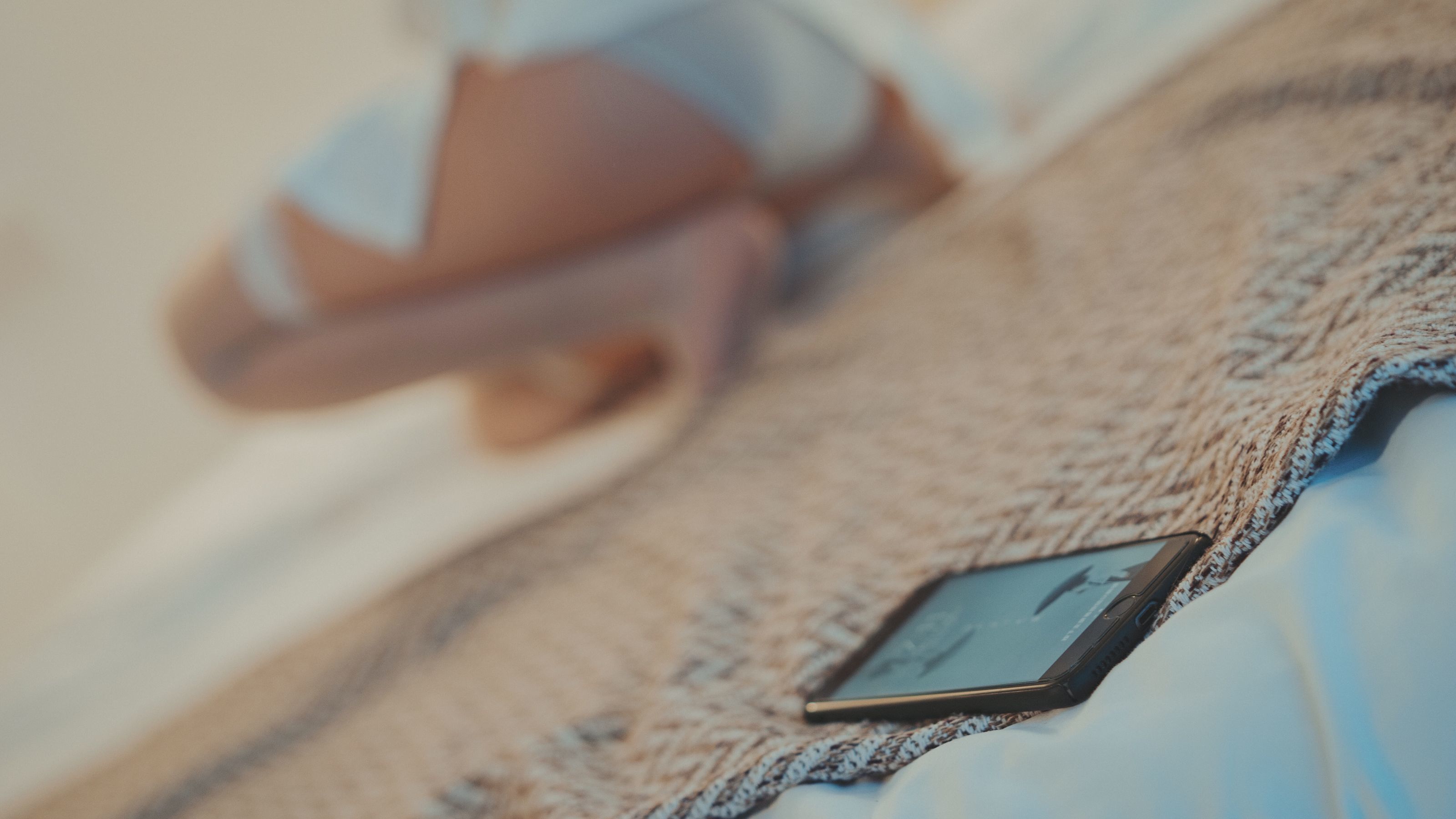 COSER美女逐月su 小护士 [24P] - 秀人网免费无水印在线套图写真