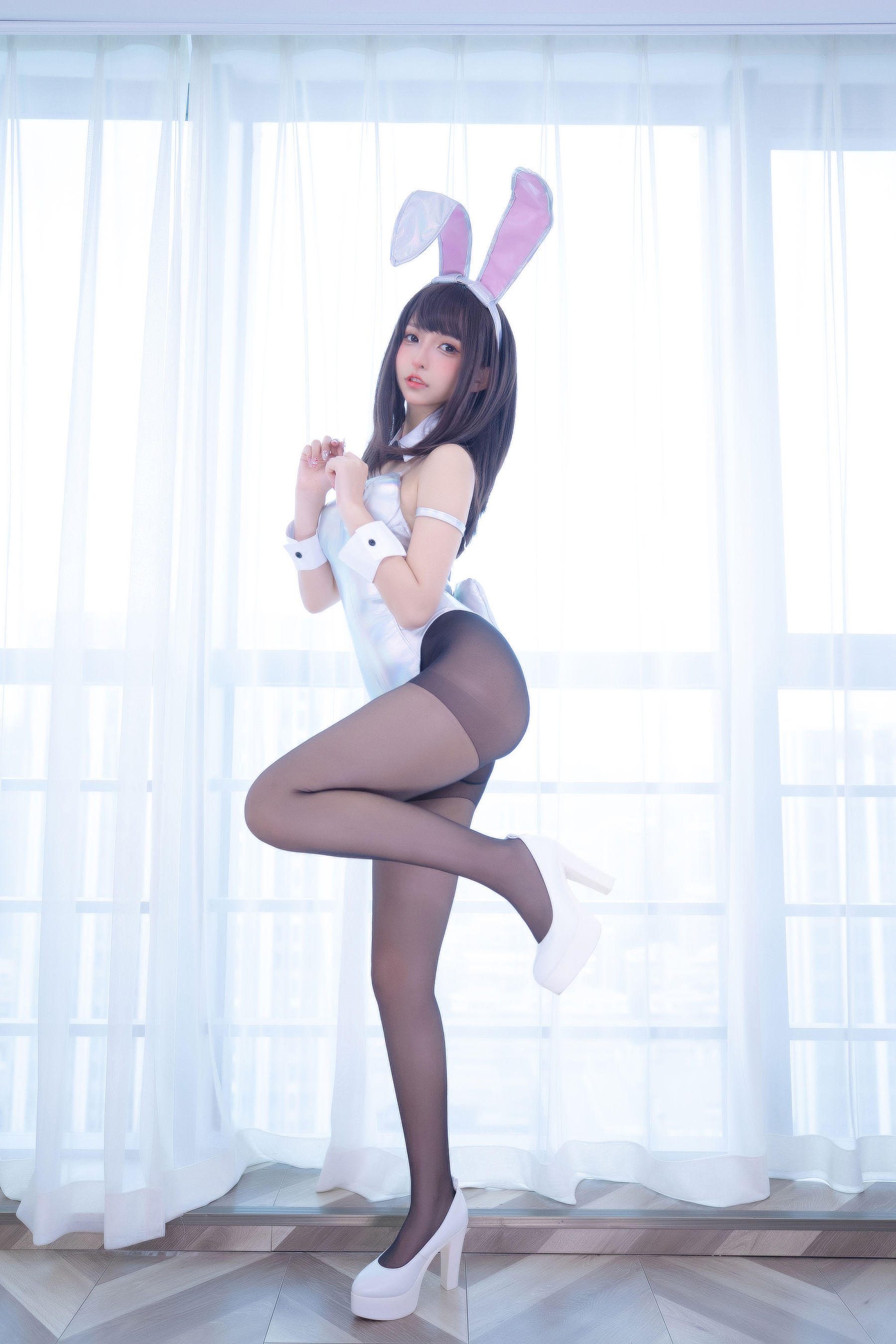萝莉神楽板真冬之バニーバブル [150P] - 秀人网免费无水印在线套图写真
