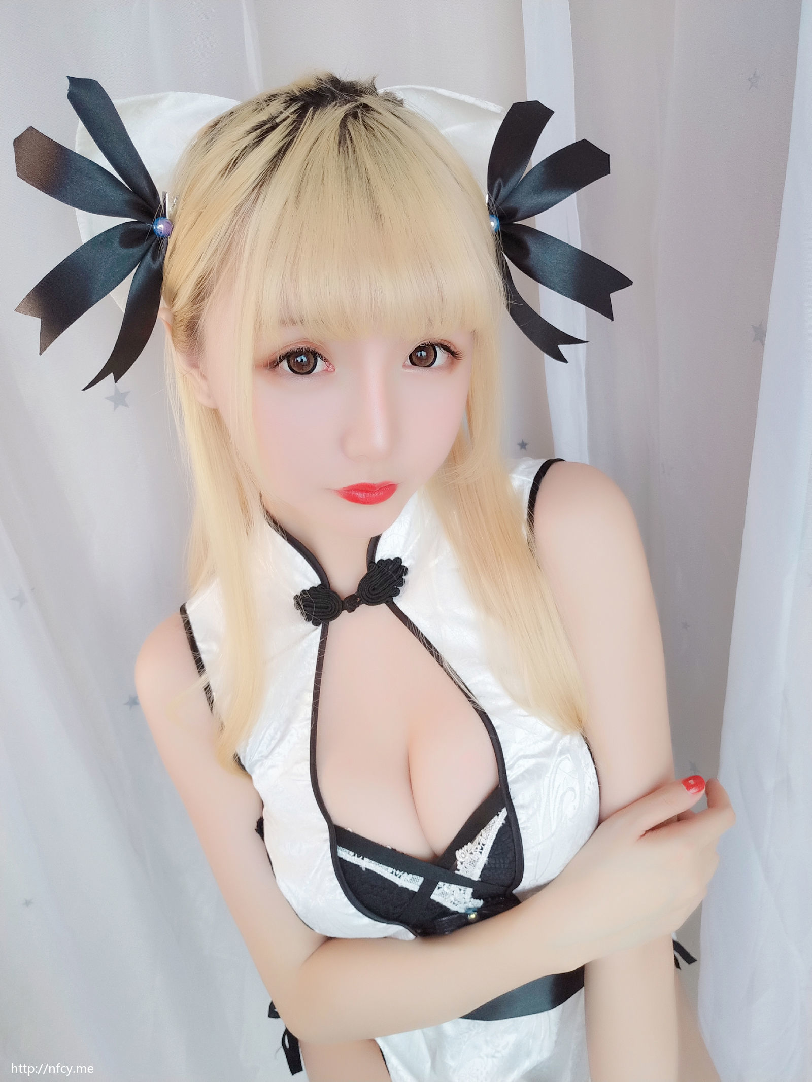 [萝莉COS] 星之迟迟 VOL.10 优雅旗袍包 [62P] - 秀人网免费无水印在线套图写真