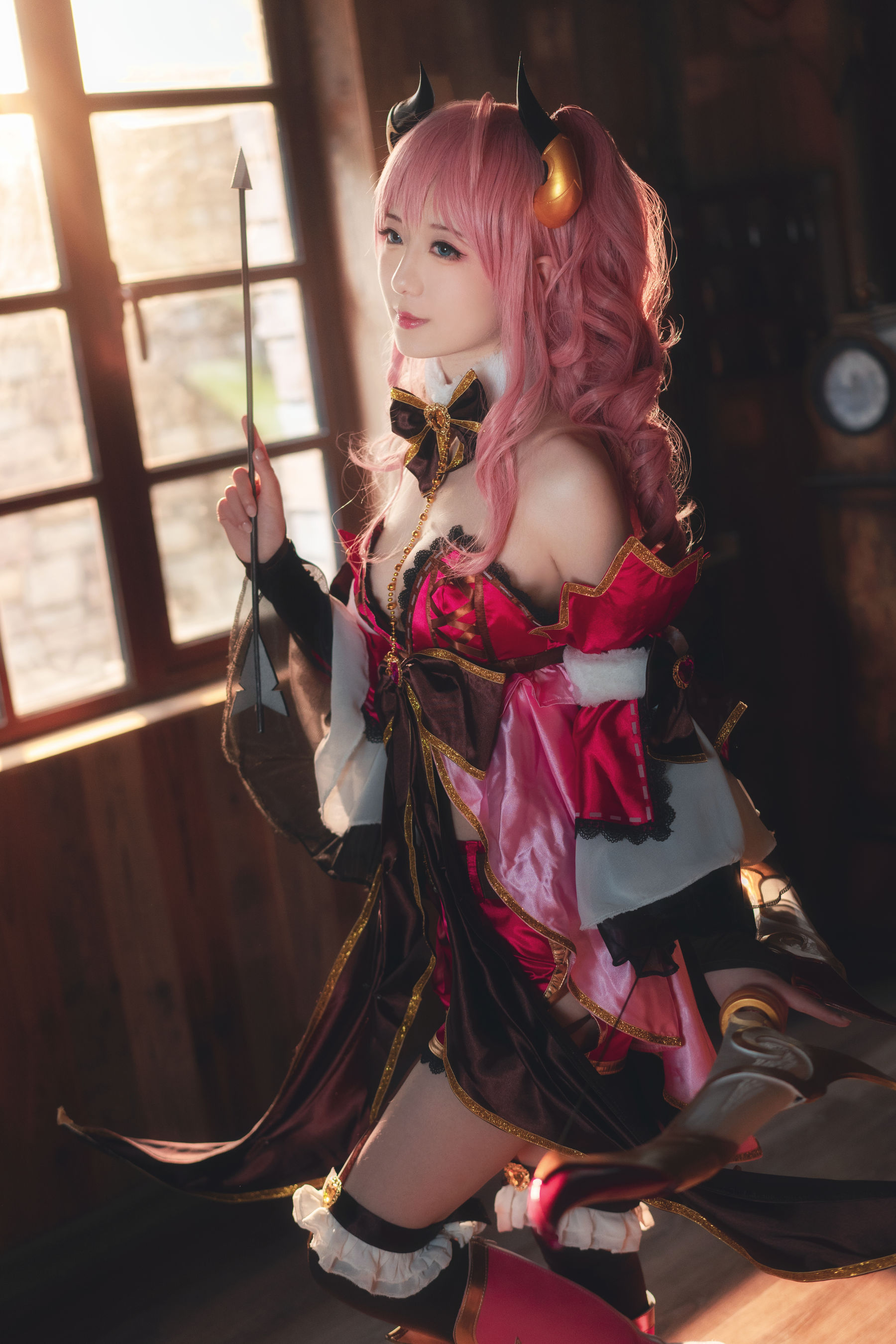 小姐姐弥音音ww – 铃奈 [21P] - 秀人网免费无水印在线套图写真