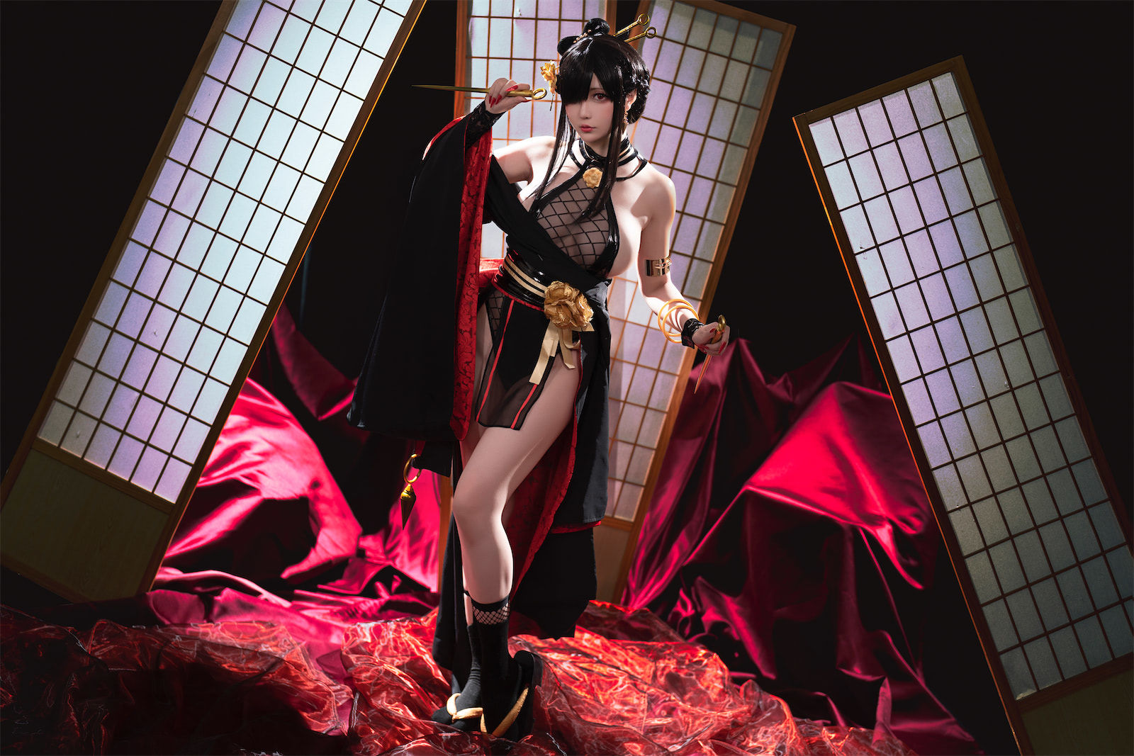 Coser小姐姐星之迟迟 – 圣诞节 约尔 同人和风战斗服 [78P] - 秀人网免费无水印在线套图写真