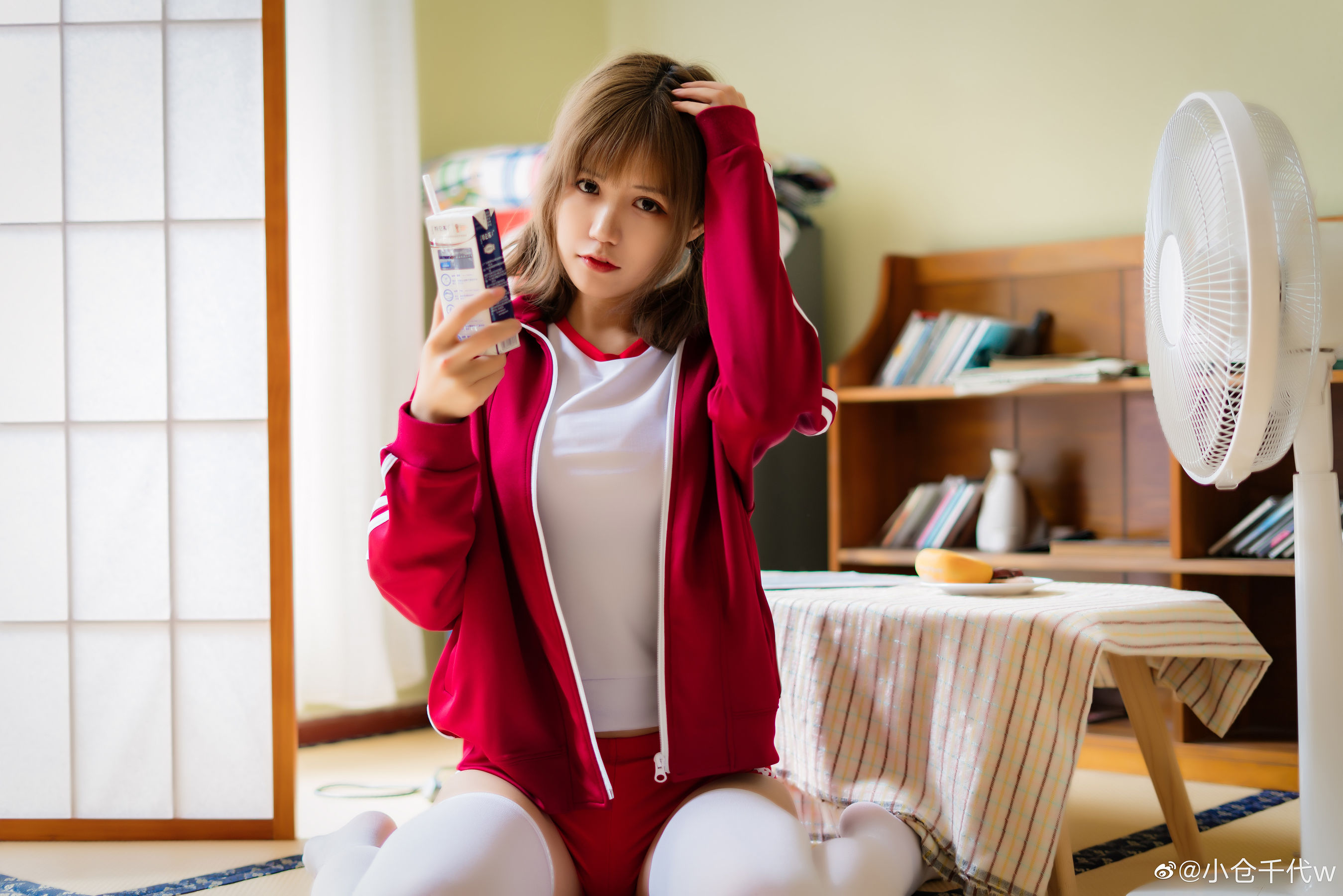 动漫博主小仓千代w – 运动服 [9P] - 秀人网免费无水印在线套图写真