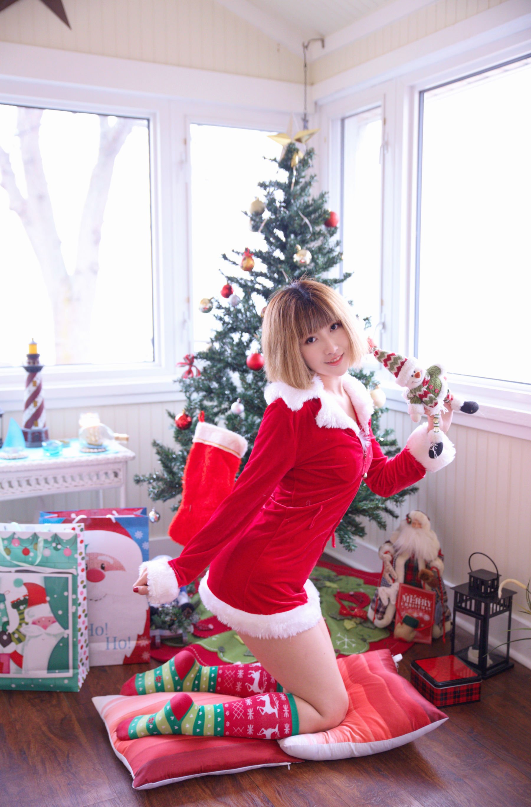MisswarmJ – 2020 Free New Year Set [25P] - 秀人网免费无水印在线套图写真