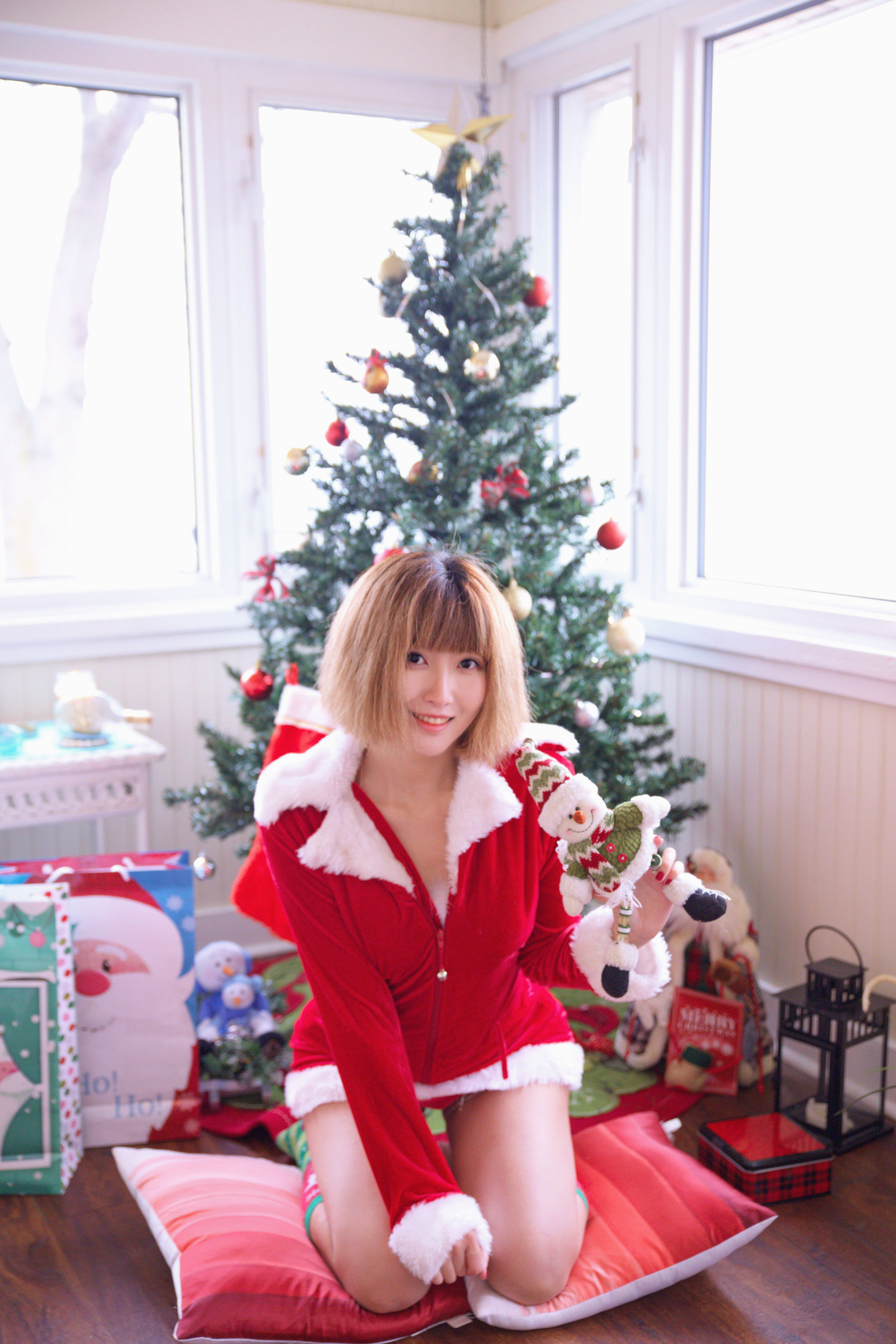 MisswarmJ – 2020 Free New Year Set [25P] - 秀人网免费无水印在线套图写真